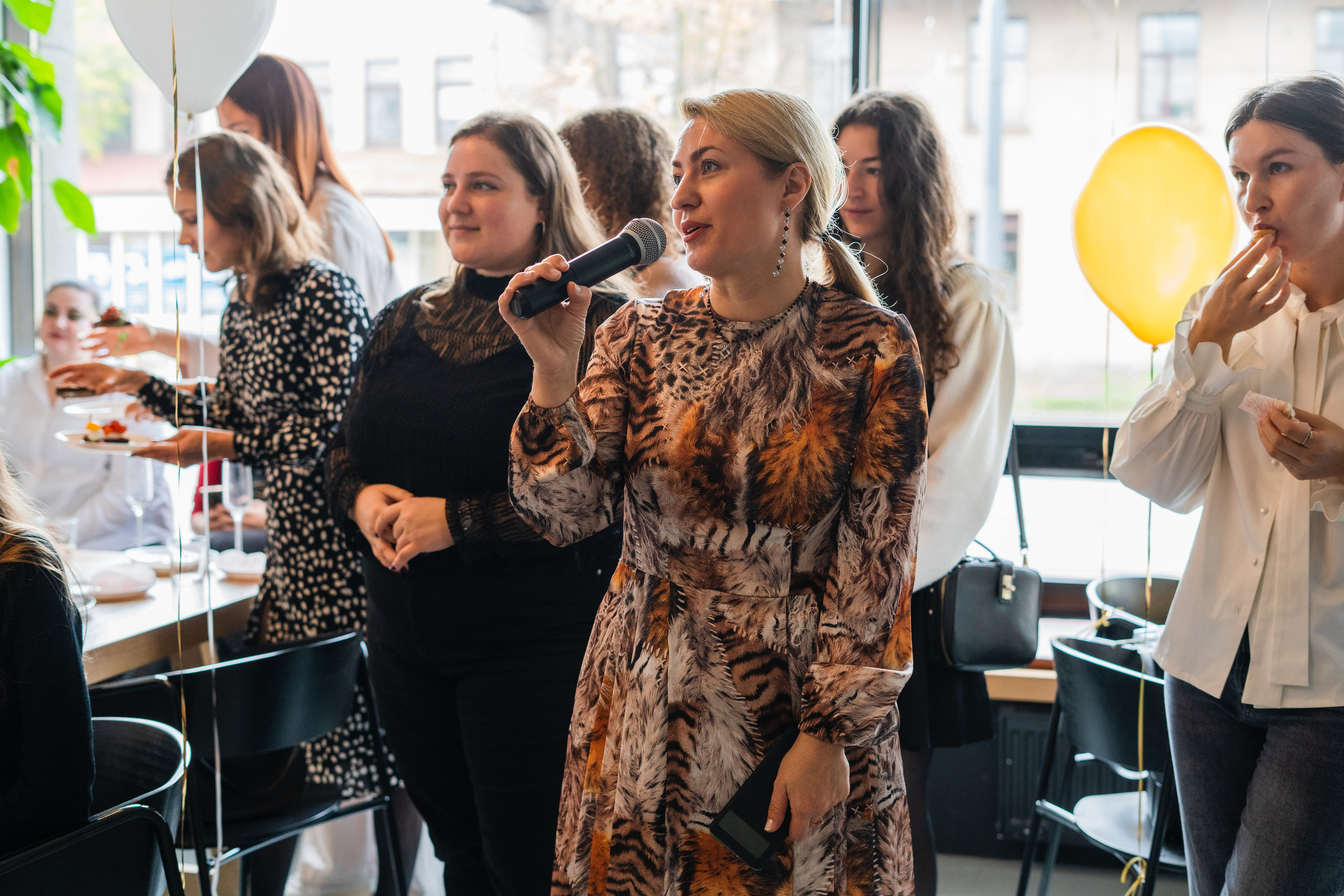 Корпоратив Teach Me English. Портретный фотограф в Москве и Санкт-Петербурге Арина Чех