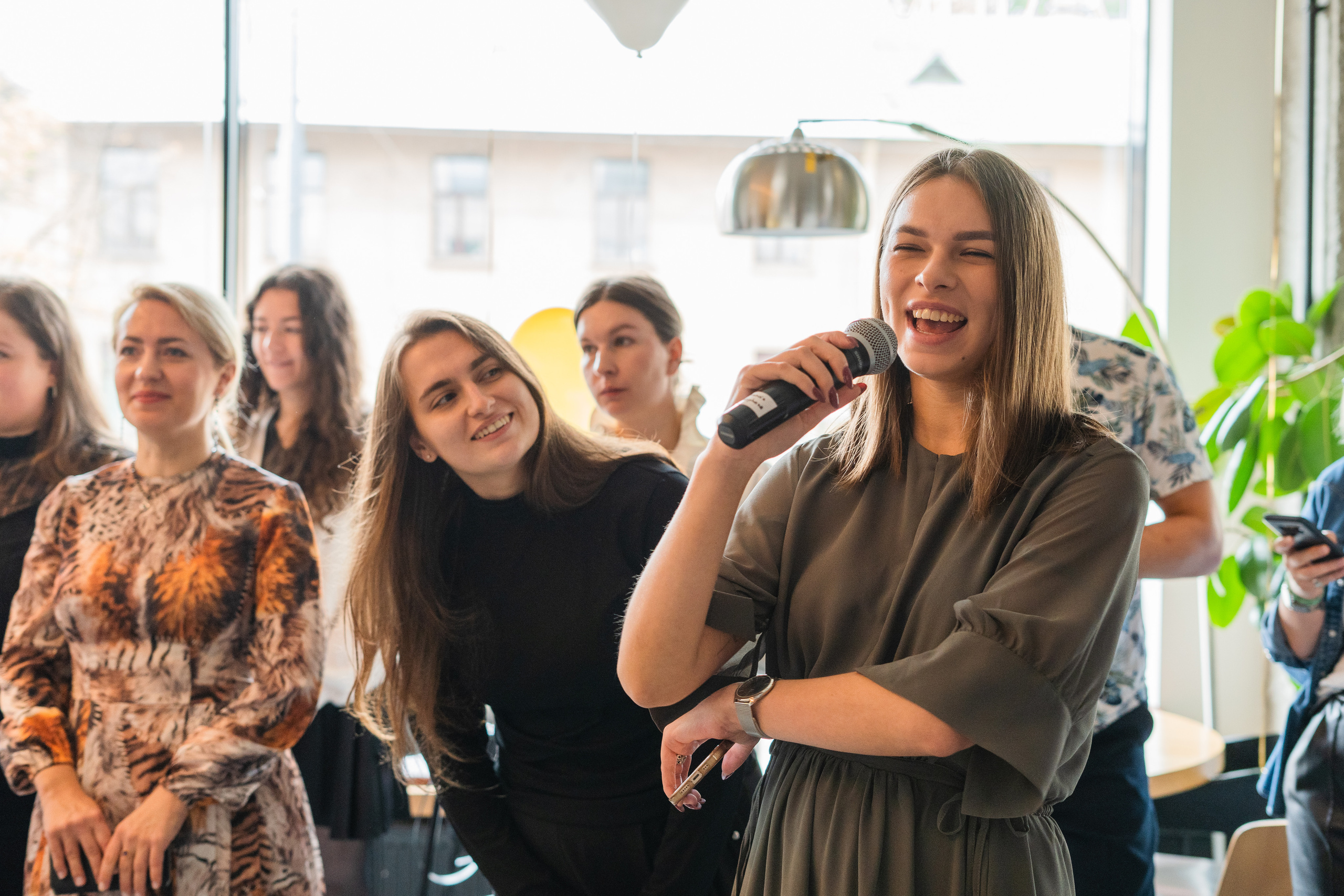 Корпоратив Teach Me English. Портретный фотограф в Москве и Санкт-Петербурге Арина Чех