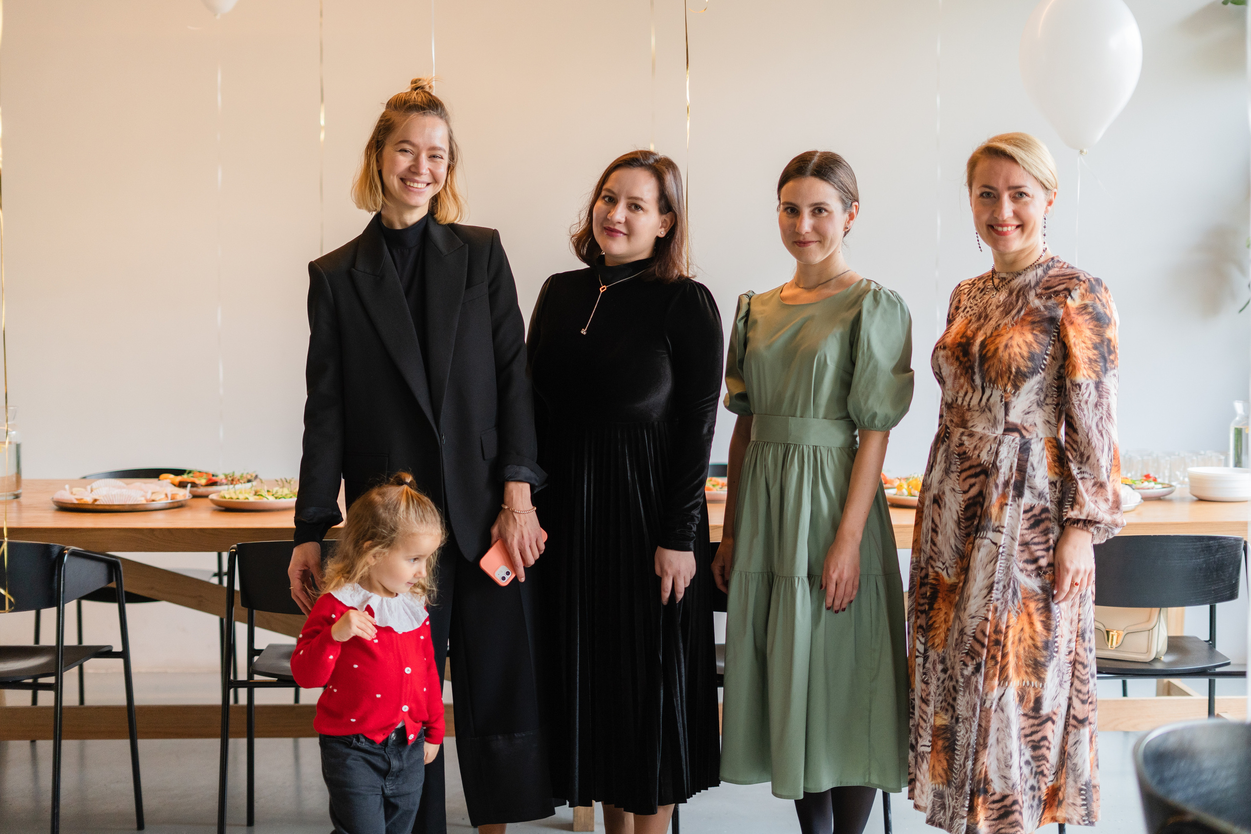 Корпоратив Teach Me English. Портретный фотограф в Москве и Санкт-Петербурге Арина Чех