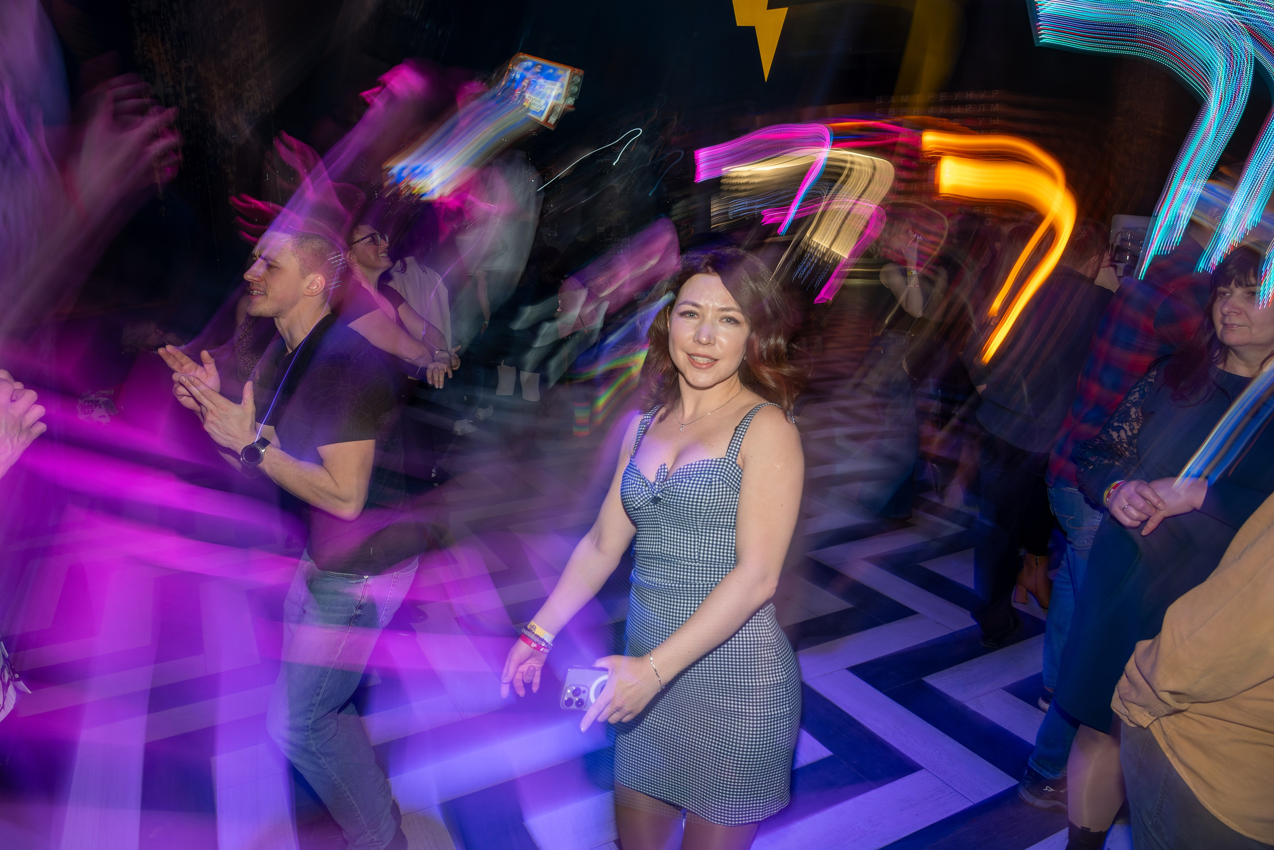 Съёмка мероприятия в баре Руки вверх. «Студия DRONAVT`s» — видеосъёмка и фотография г. Москва