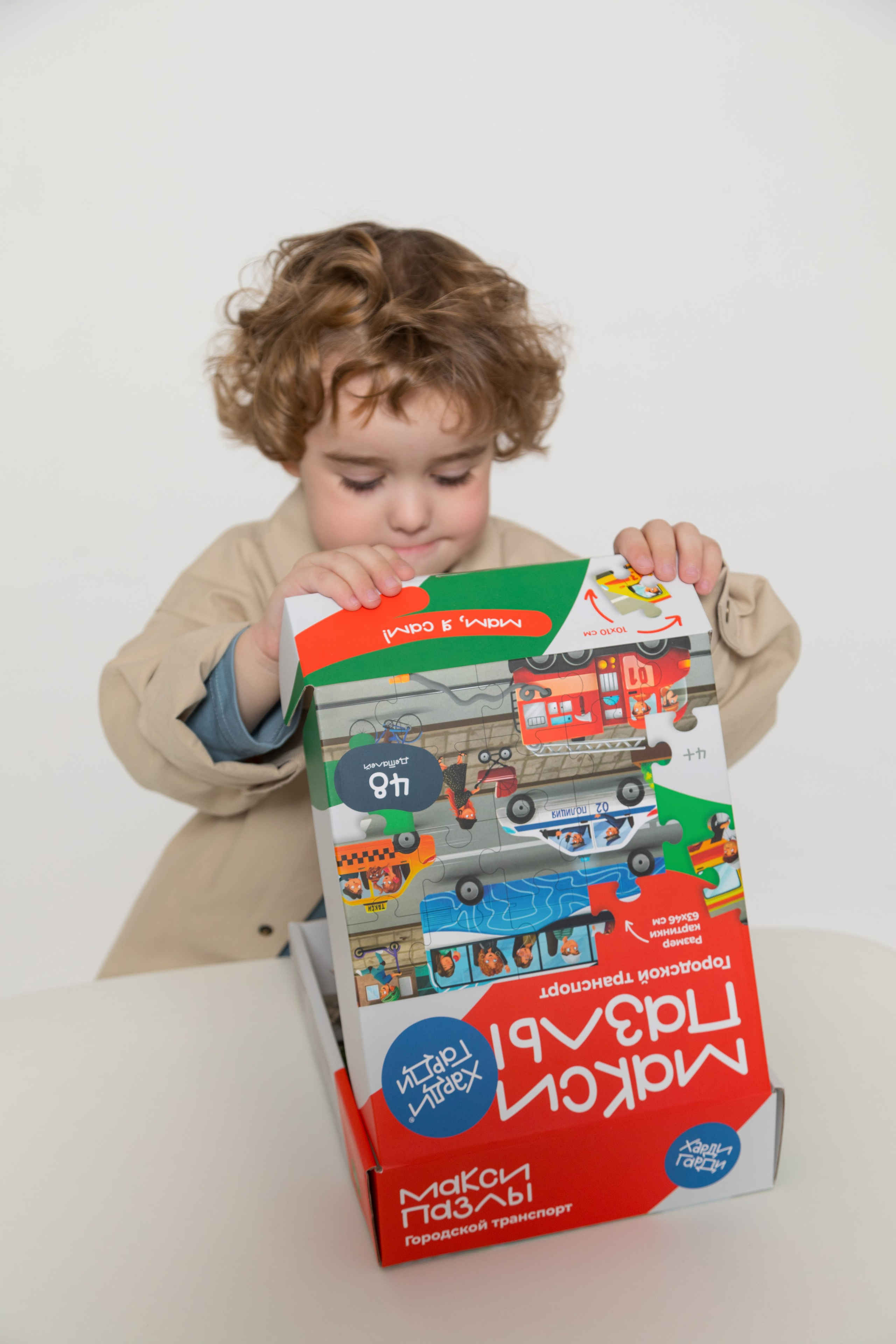 Имиджевая и каталожная съёмка для бренда детских пазлов. Детский и контент фотограф Надя Волкова Санкт-Петербург