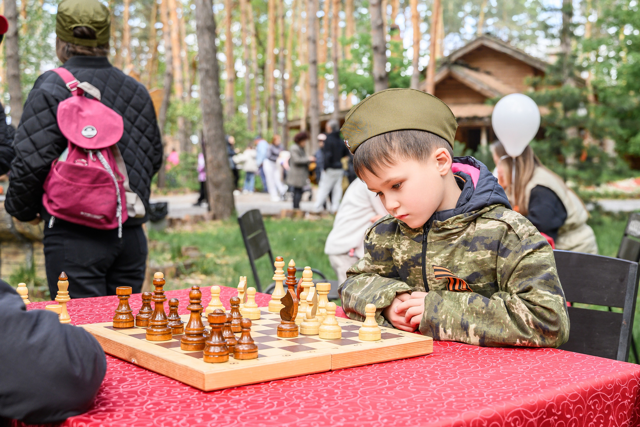 9 Мая (Архангельская слобода). Бжицких Виталий — фотограф г. Ульяновск