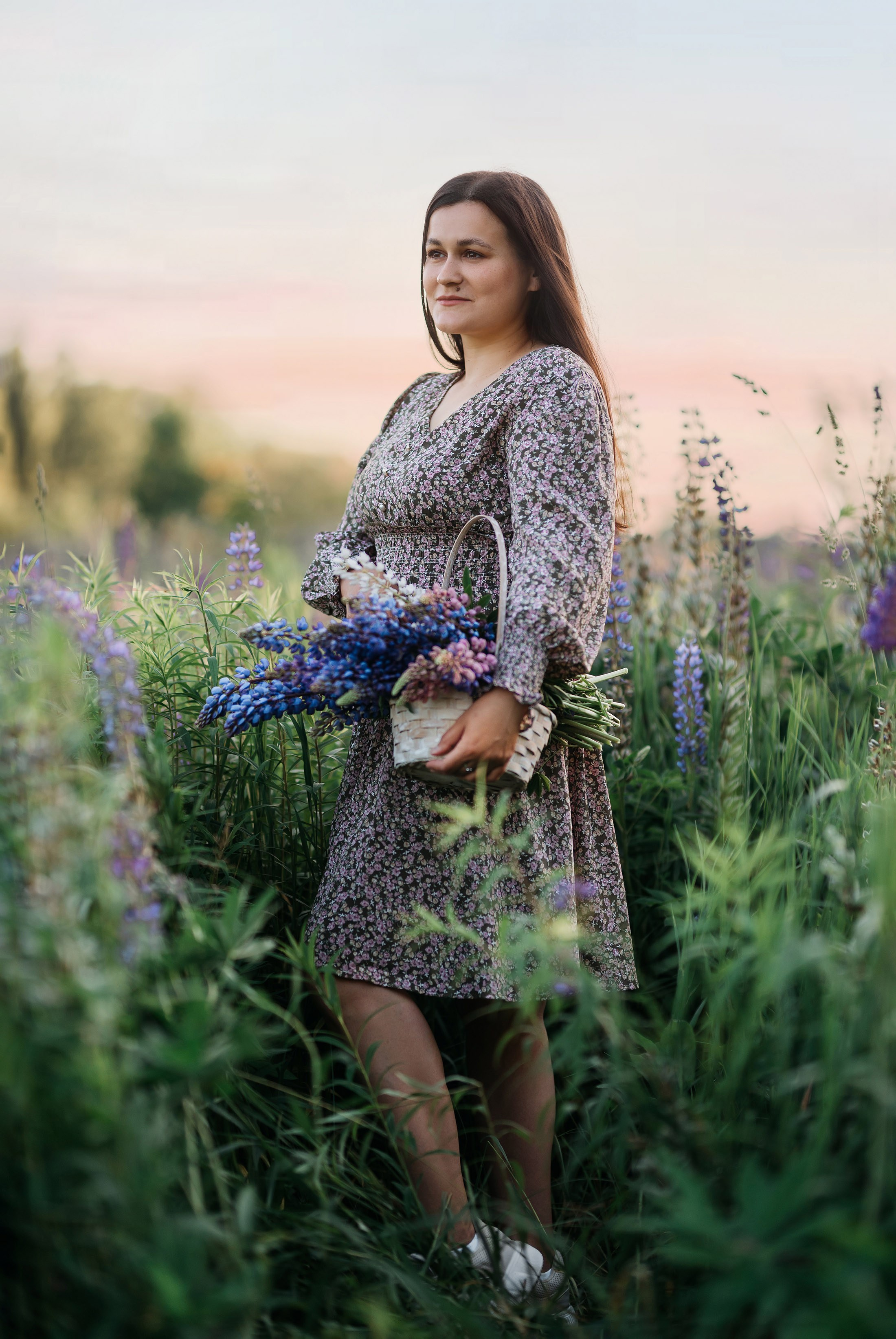 Анна в люпинах. Свадебный и семейный фотограф в Туле Ксения Сильвер