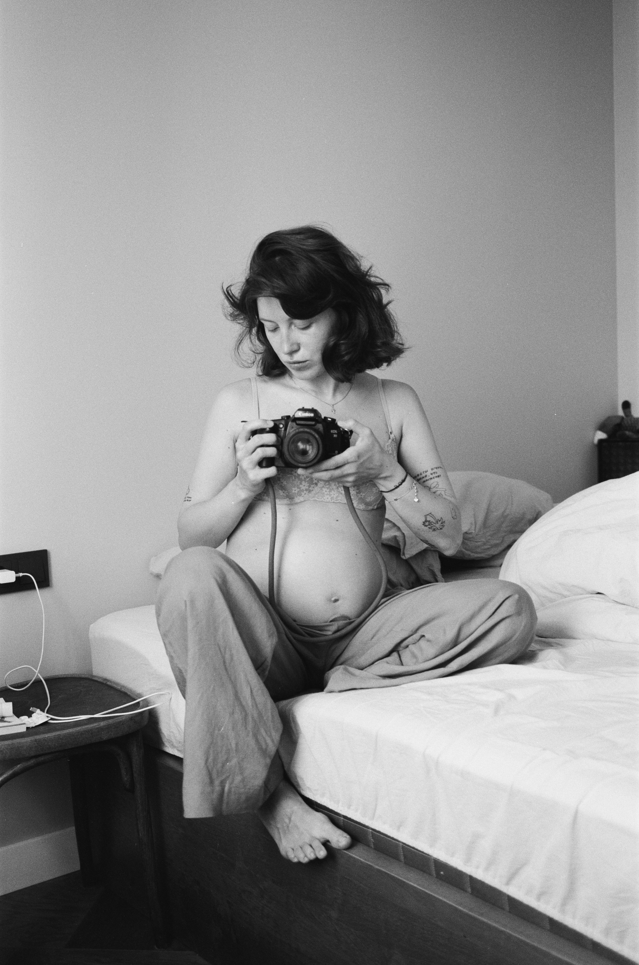 At Alina's home. Film & digital photographer. Ufa. Kamilla Ishmaeva