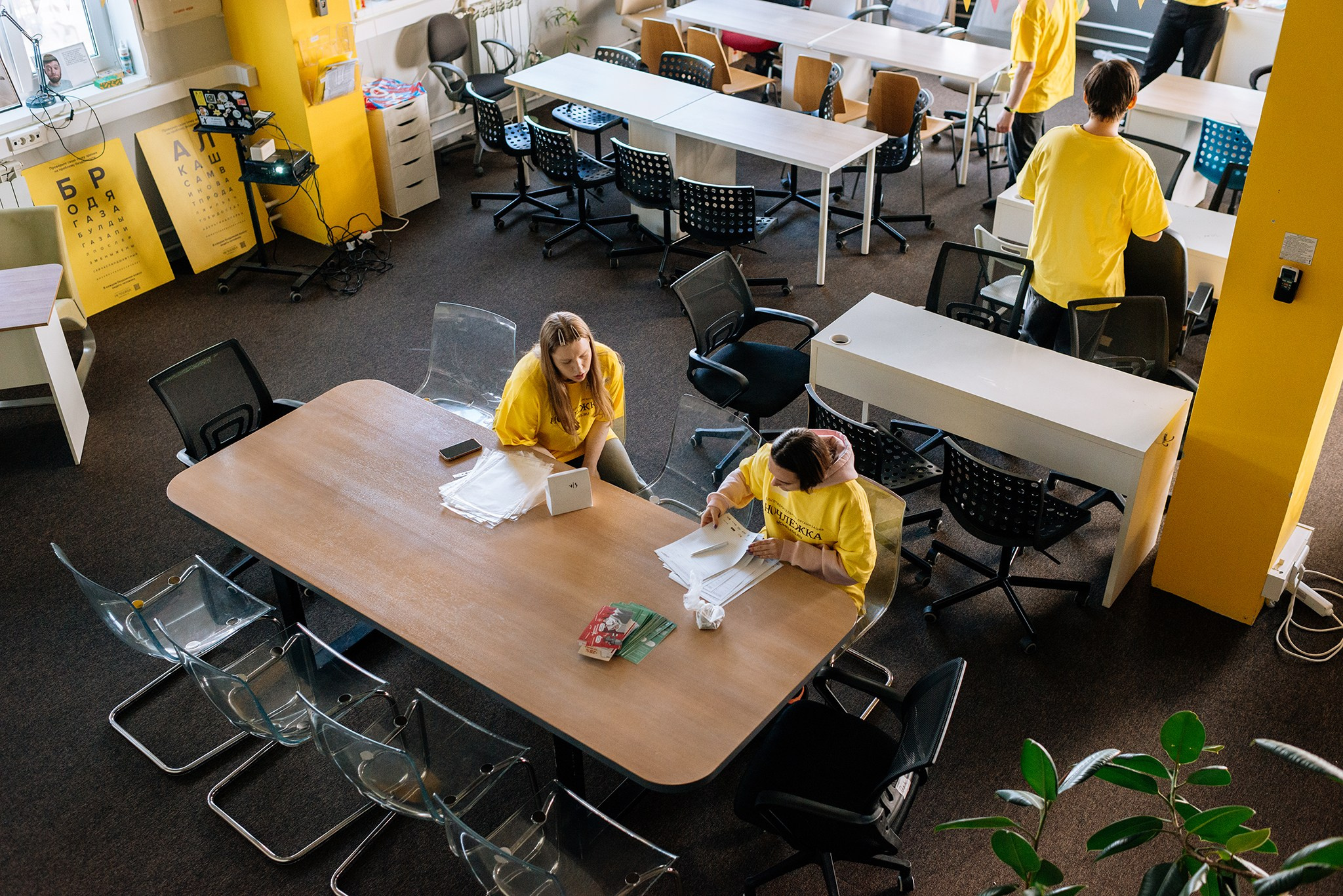 Тотальный диктант в Ночлежке. Апрель 26. Репортажный фотограф в Санкт-Петербурге Анастасия Клёпова