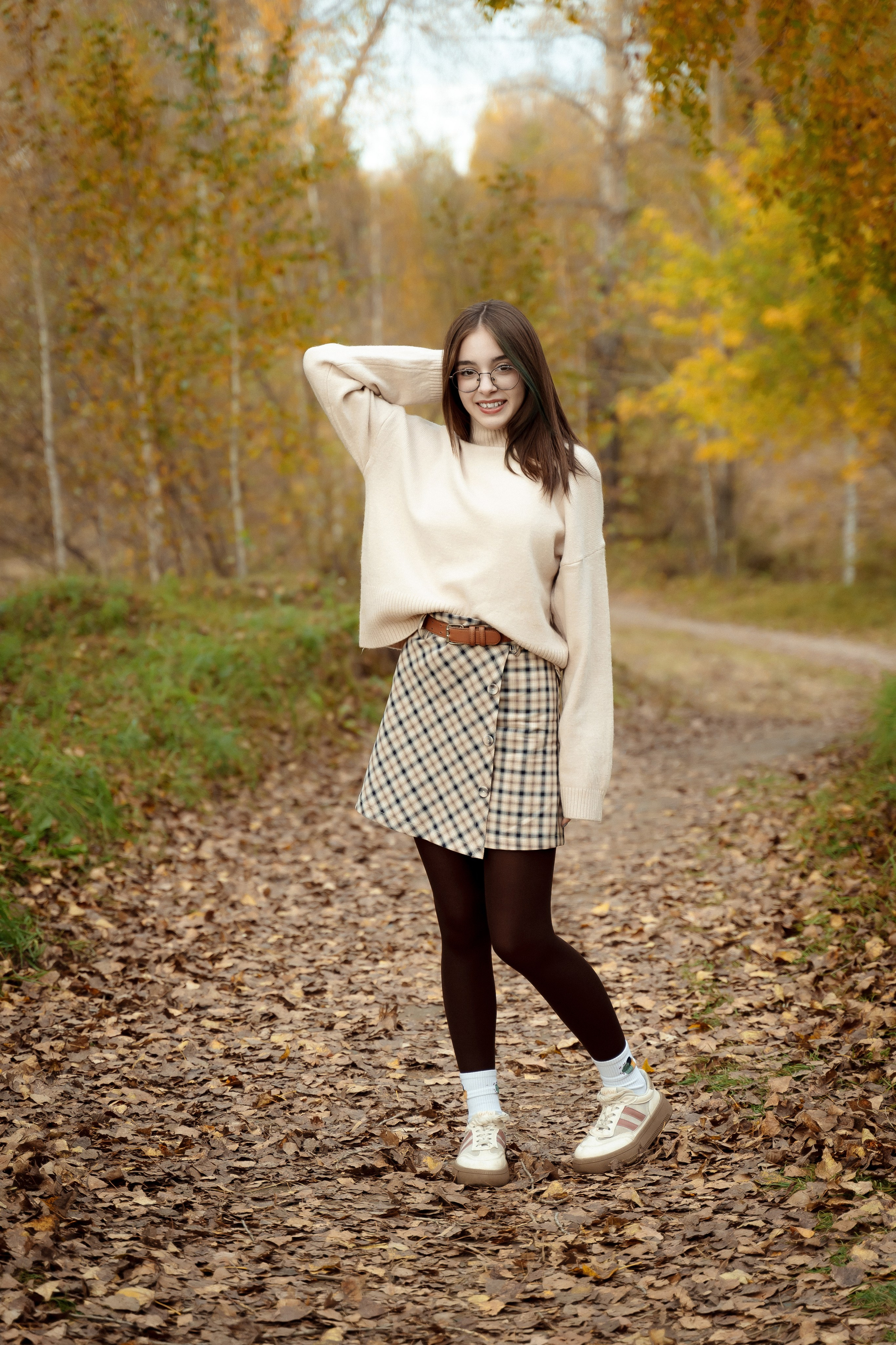 Фотосессия осенью в парке. 11 класс. Фотограф Ким Наталья в Красноярске