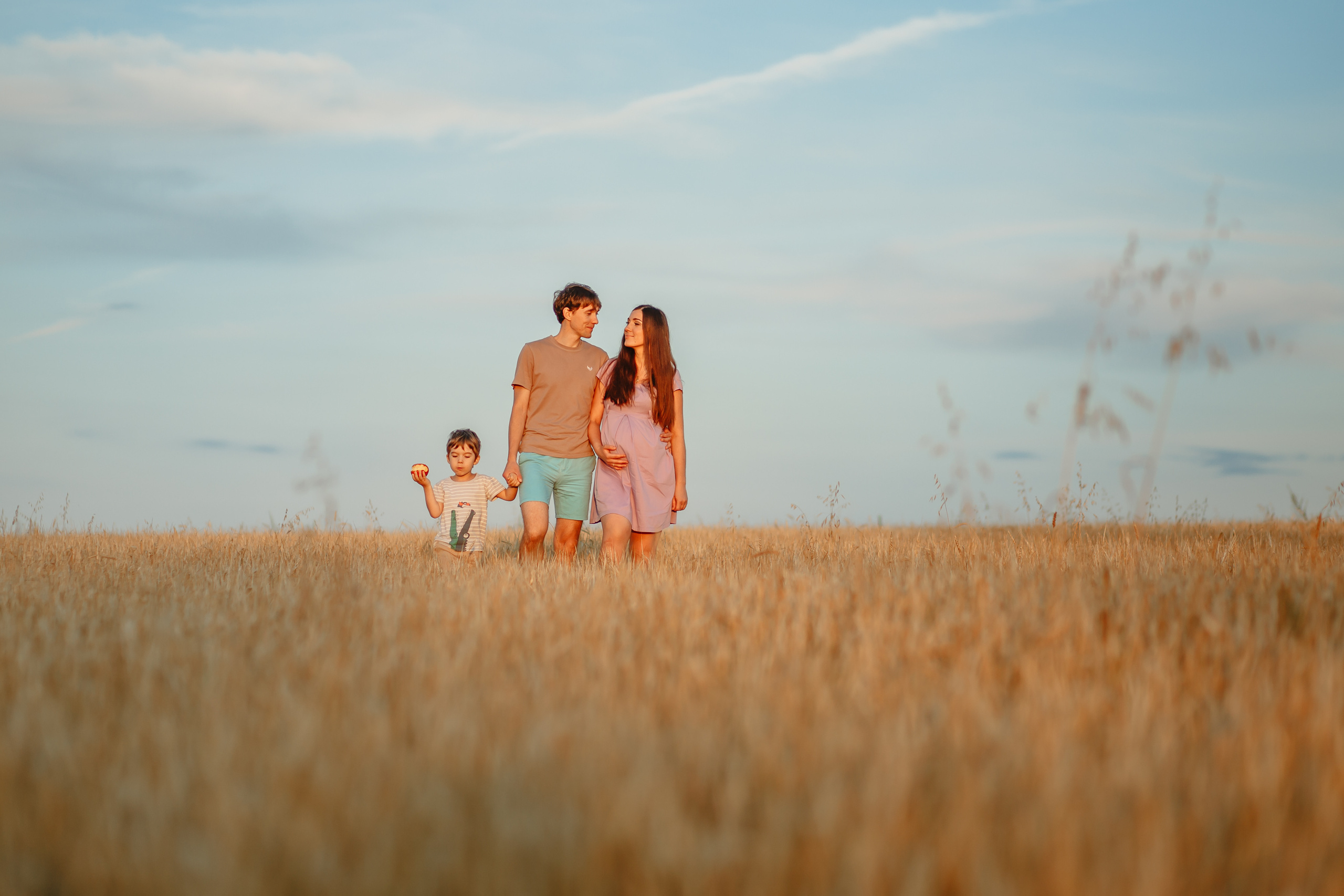 В ожидании маленького чуда. Wedding, romantic photo, family holidays. Workshops