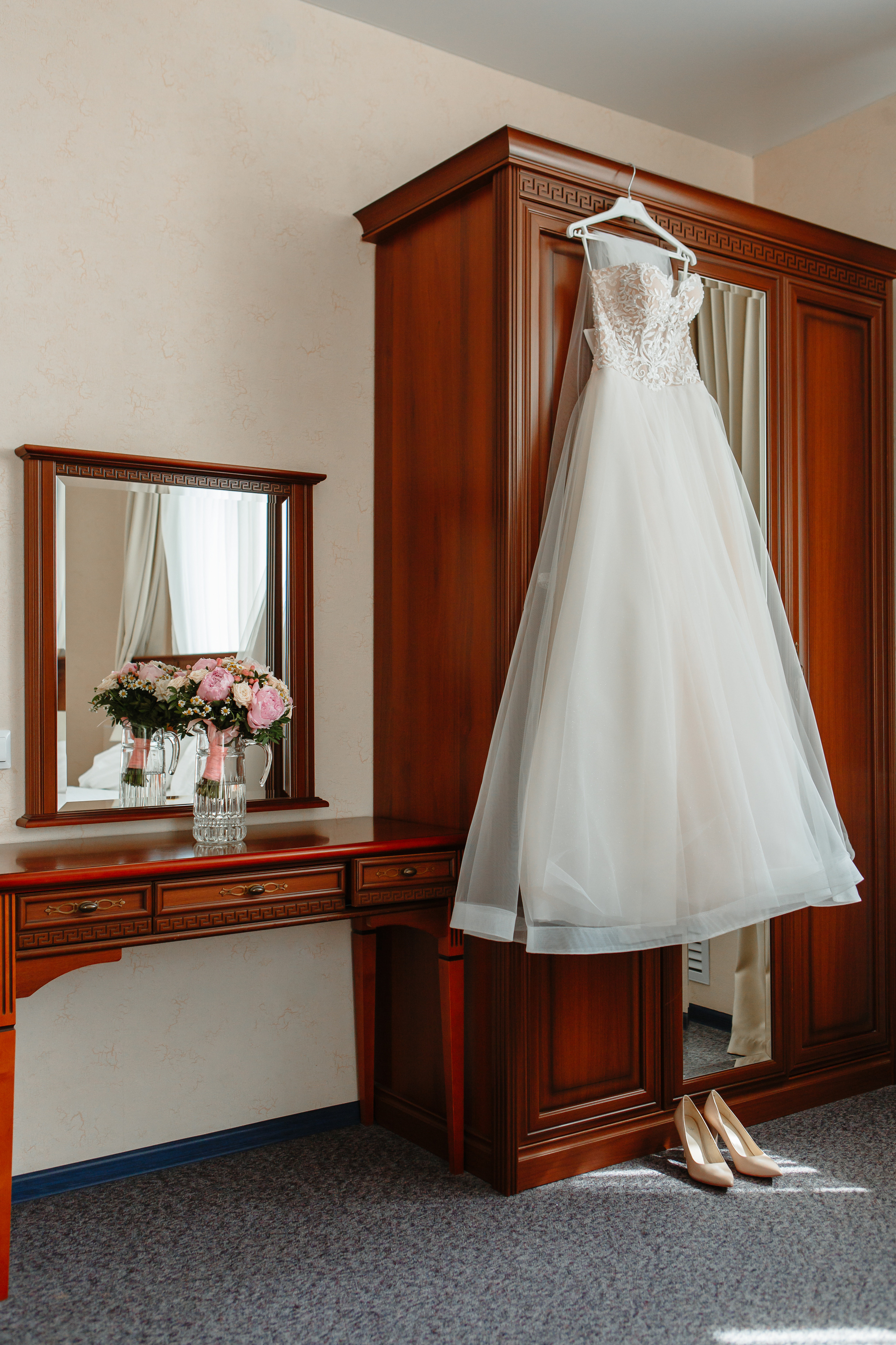 June 2021 | Julia & Dmitriy. Wedding, romantic photo, family holidays. Workshops