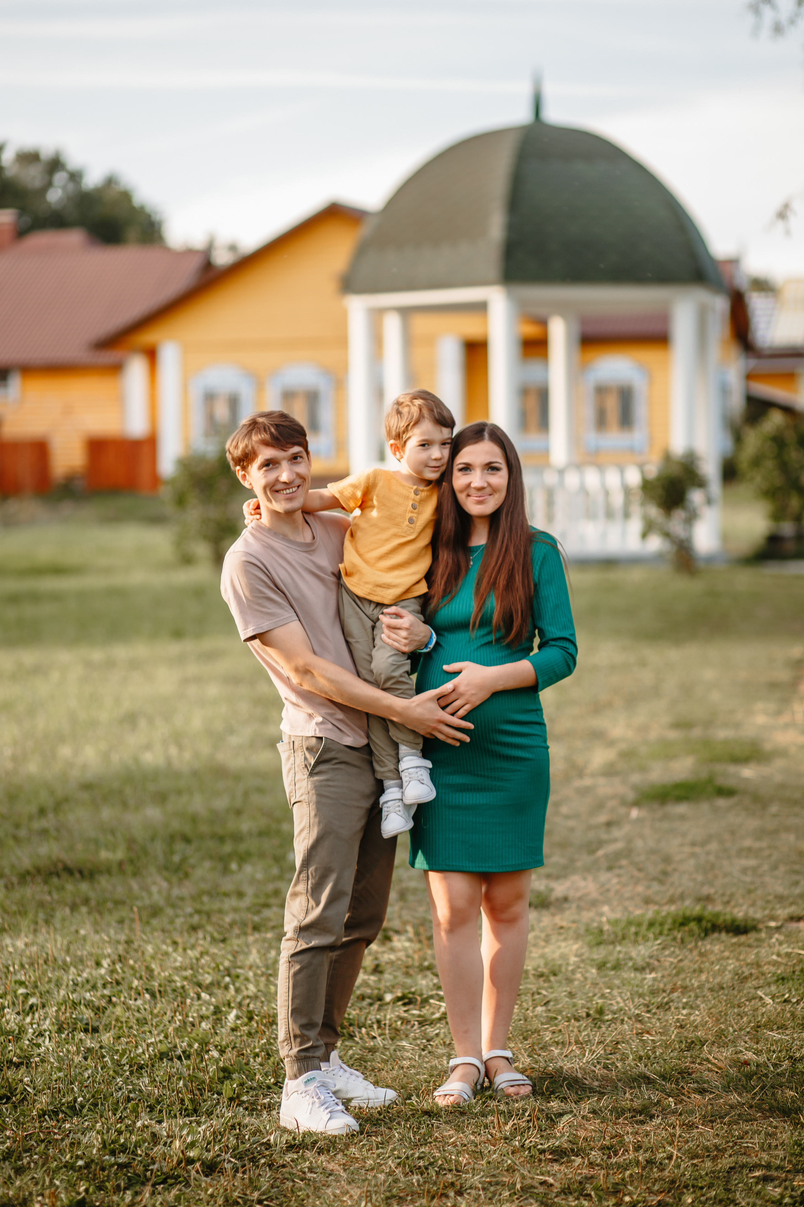 В ожидании маленького чуда. Wedding, romantic photo, family holidays. Workshops