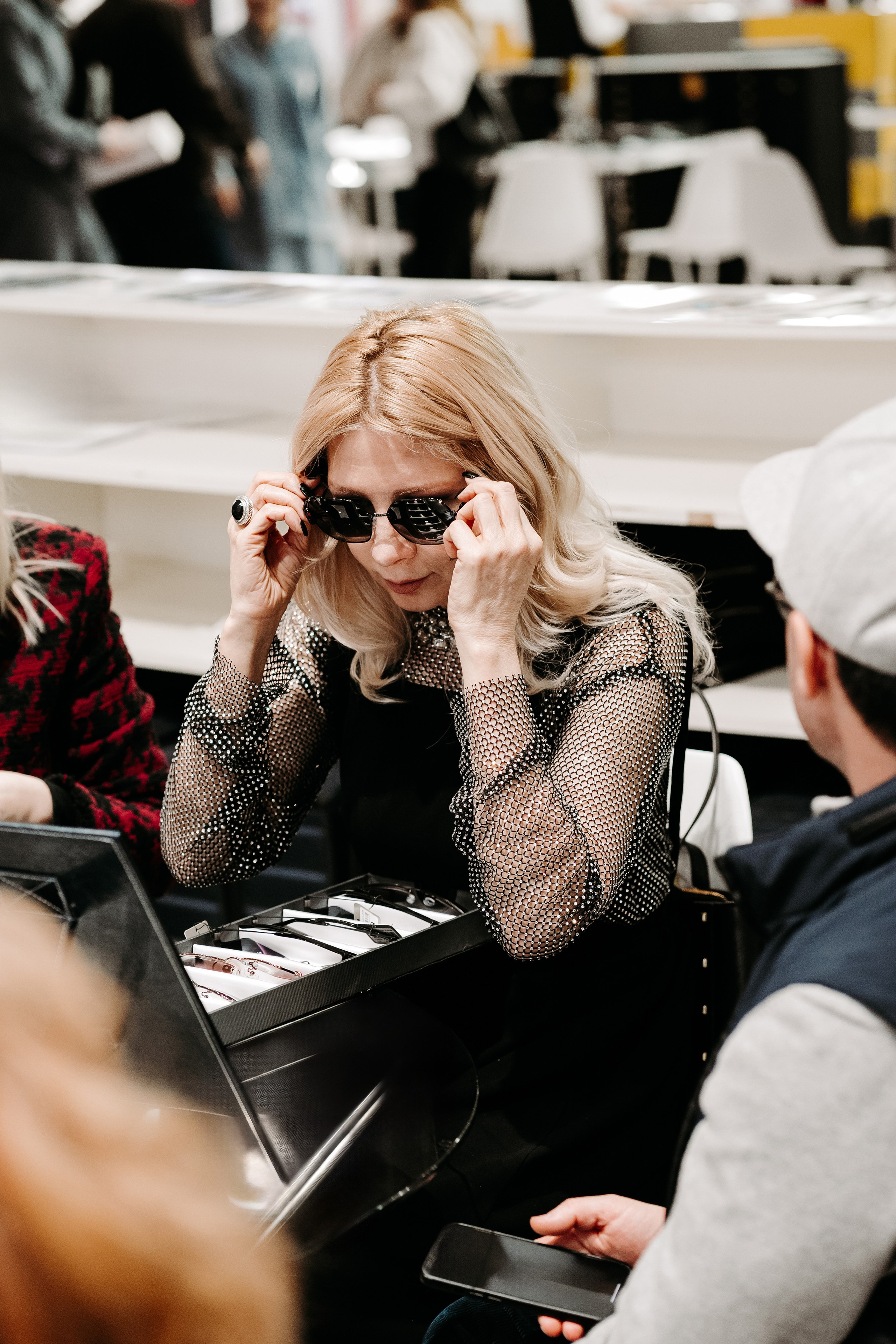 Оптическая_выставка. Репортажный и свадебный фотограф в Москве Рая Небогатова