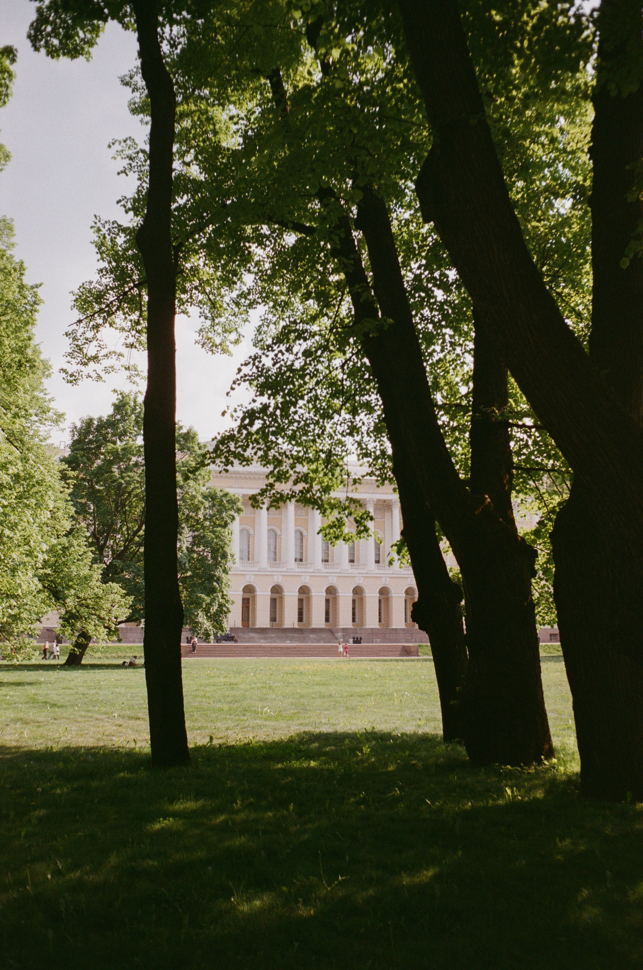 Прогулка по Питеру после отраслевой конференции / Minox 35GT