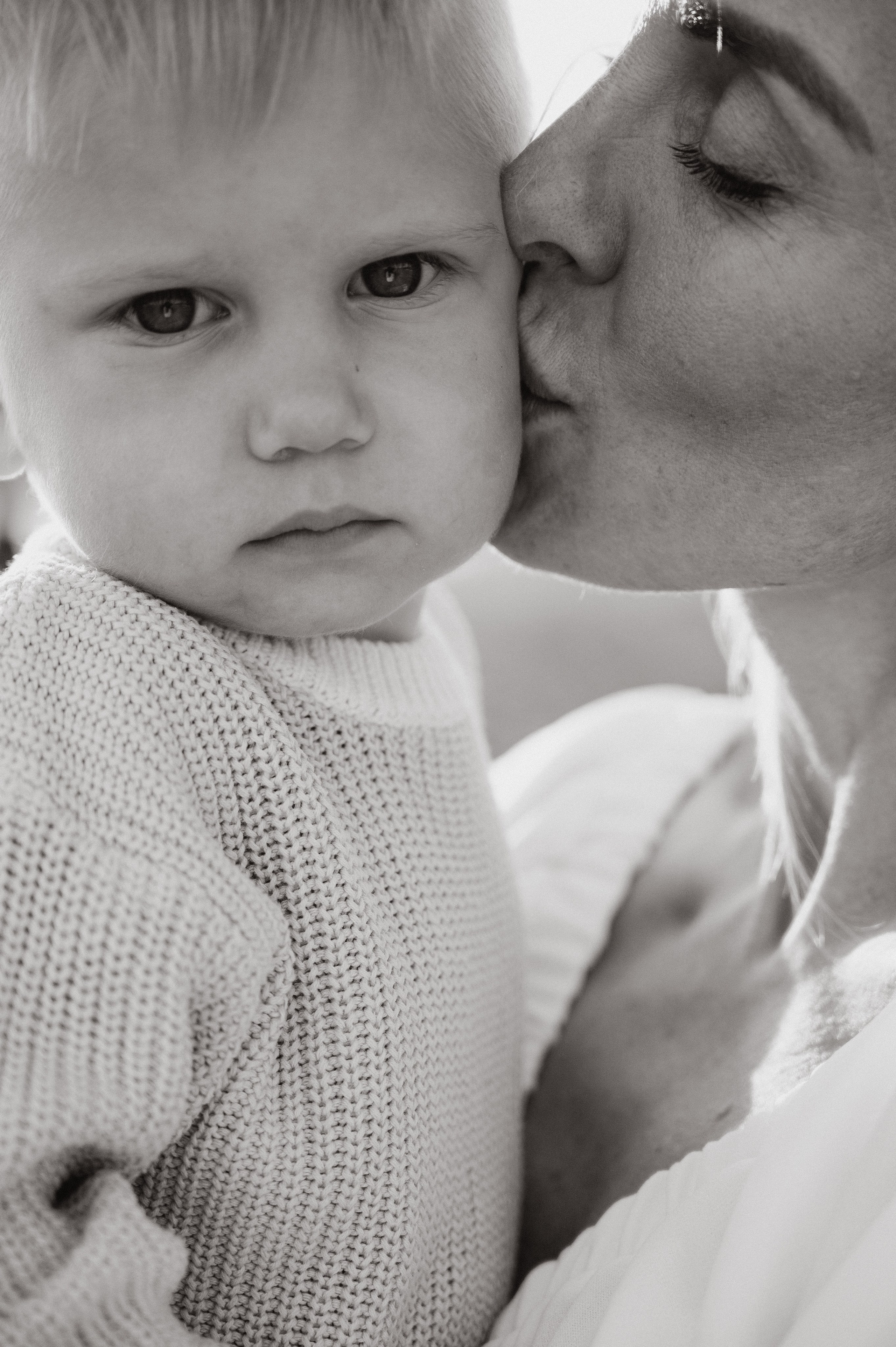 Юлия. Профессиональный фотограф беременности в СПБ. Стильные фотосессии беременности в стиле минимализм и классическая фотография