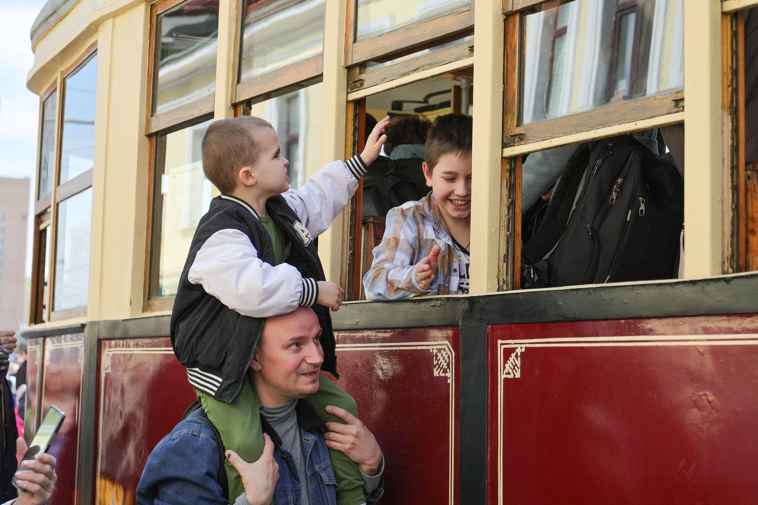 Парад трамваев. Репортажный, архитектурный, театральный и файн-арт фотограф Лена Мельникова в Москве