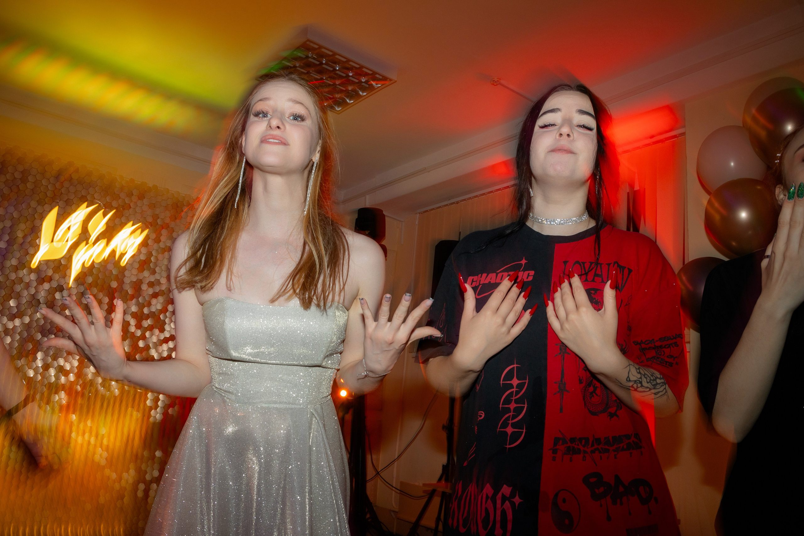 Школьный выпускной 2024 год в Соколе (Минск). Свадебный фотограф в Минске/Беларуси Сергей Спиридонов