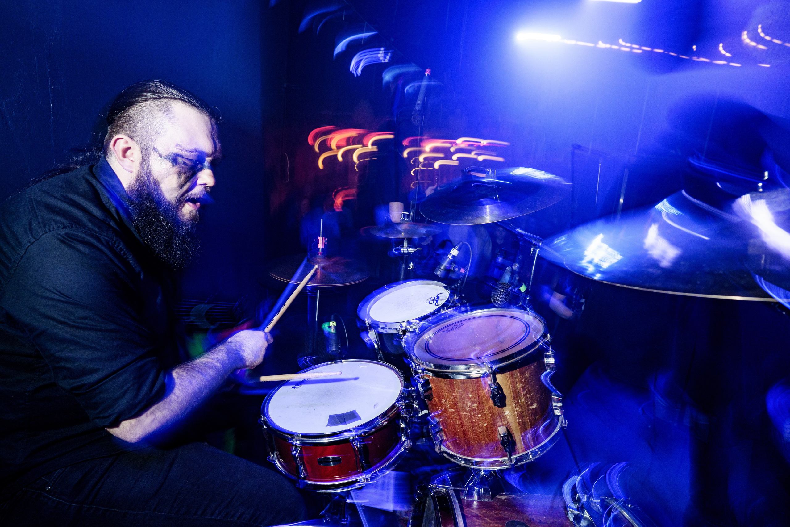 Inside the Rain|Ласточка. Концертный и репортажный фотограф в Санкт-Петербурге Слава Пахомов