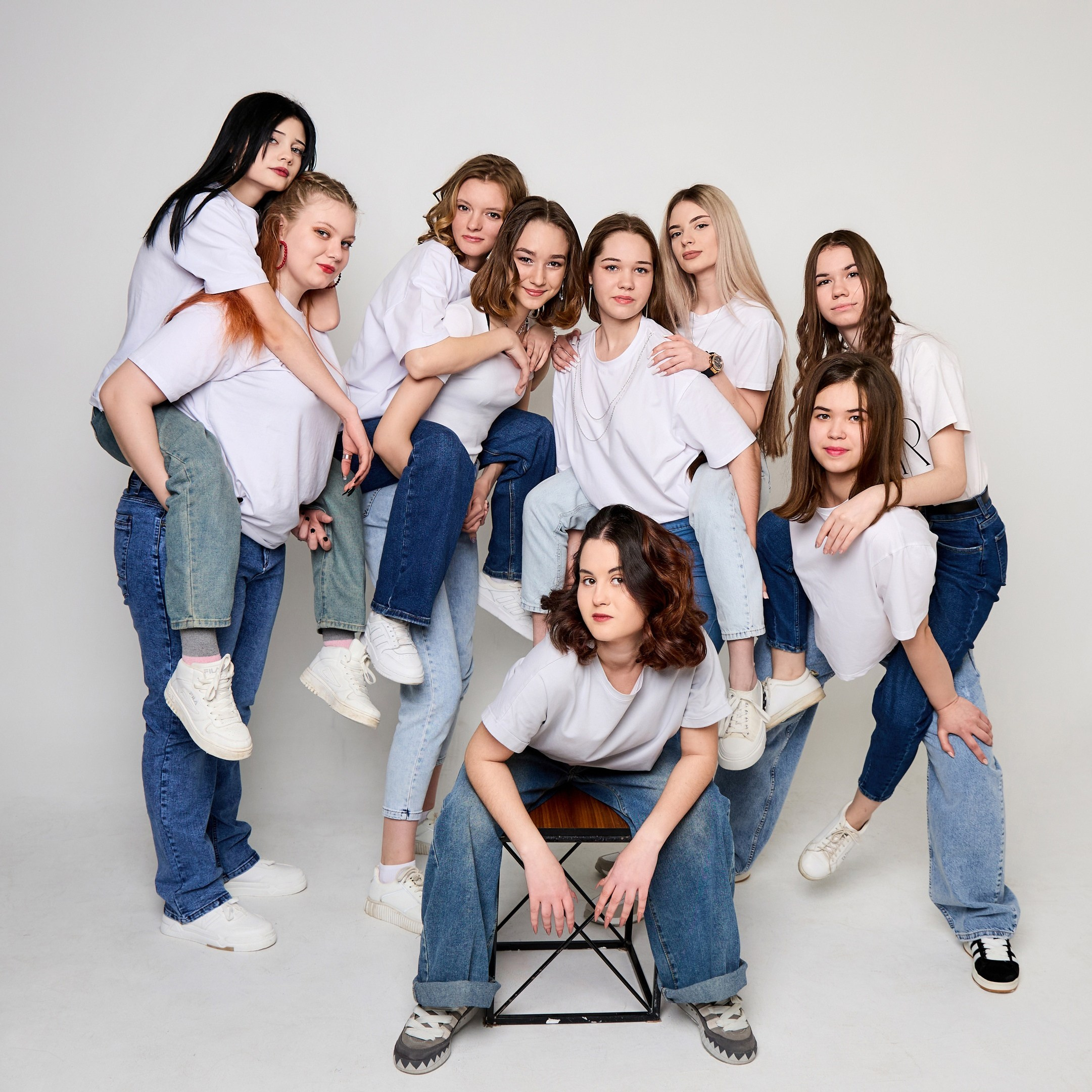 ФОНОВАЯ СТУДИЯ. ШКОЛЬНИКИ. Фотограф Татаринов Андрей (Донецк / Макеевка)