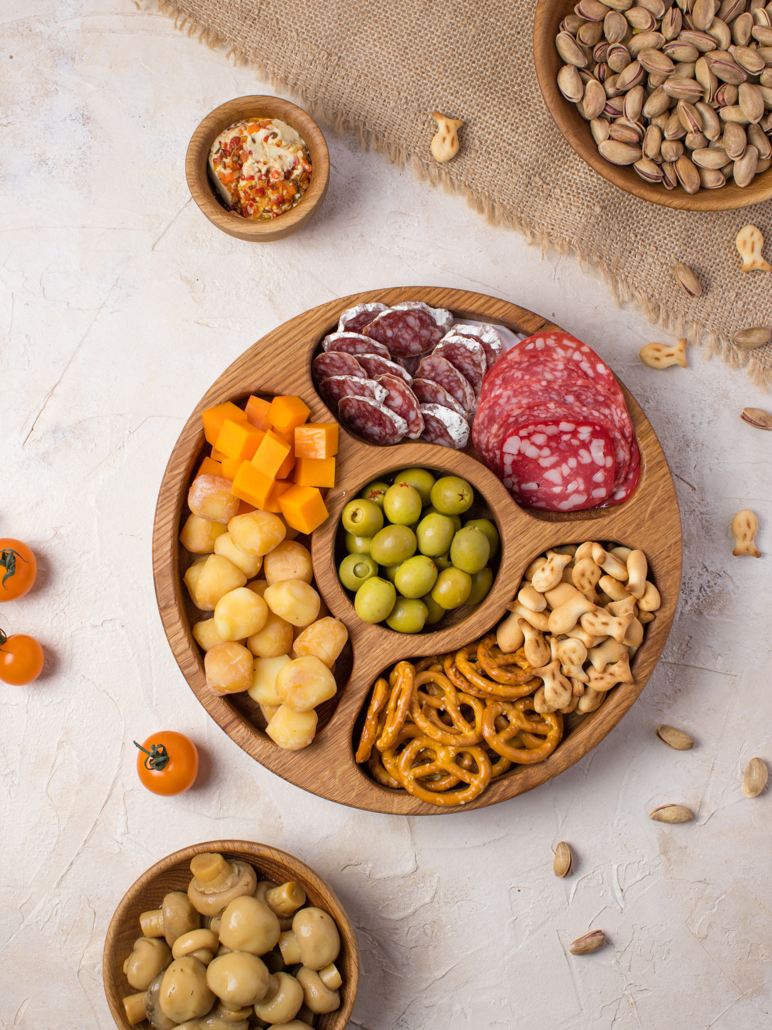 Деревянные менажницы и столики. Фуд фотограф. Съемка еды в Москве