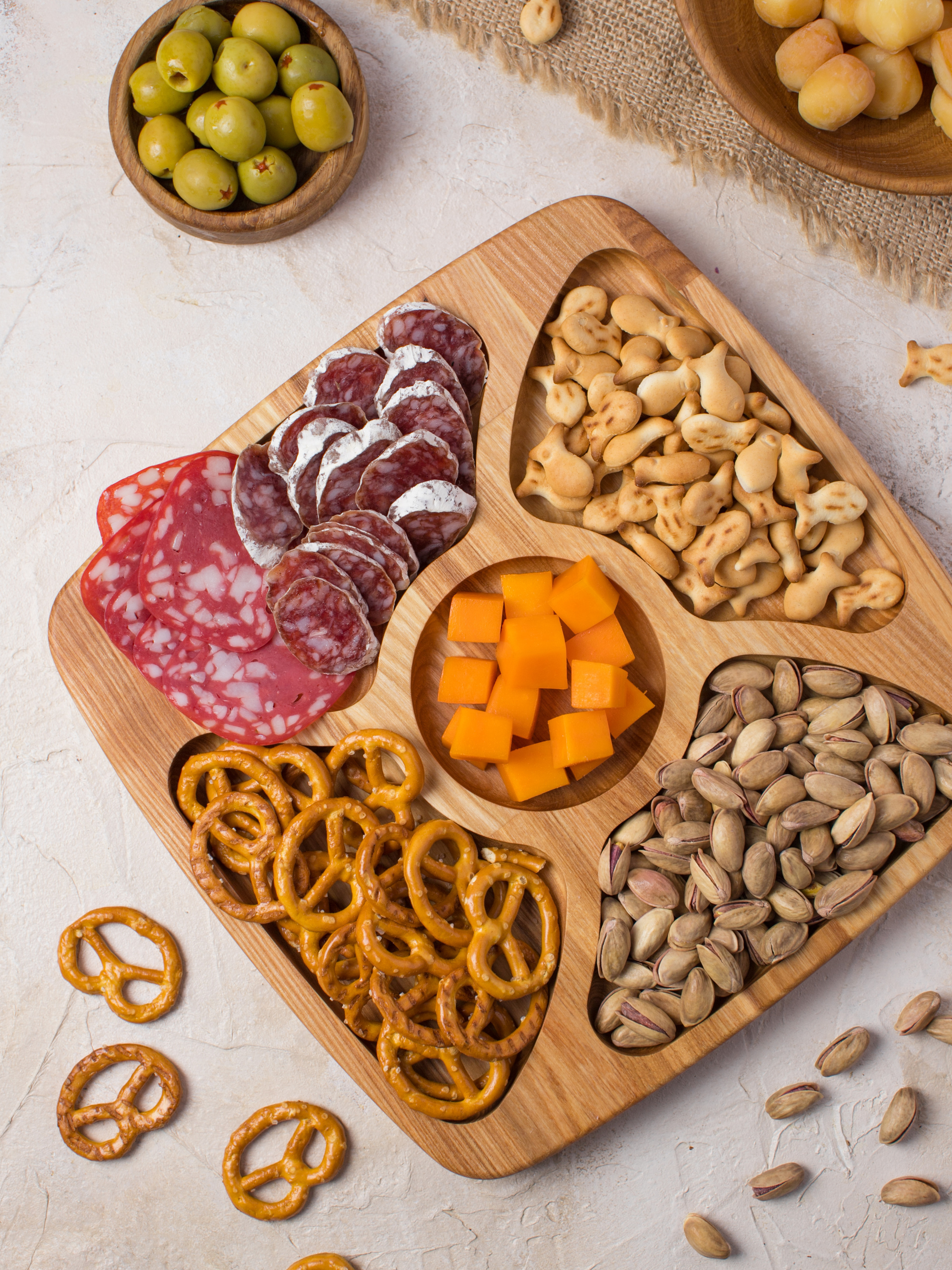 Деревянные менажницы и столики. Фуд фотограф. Съемка еды в Москве