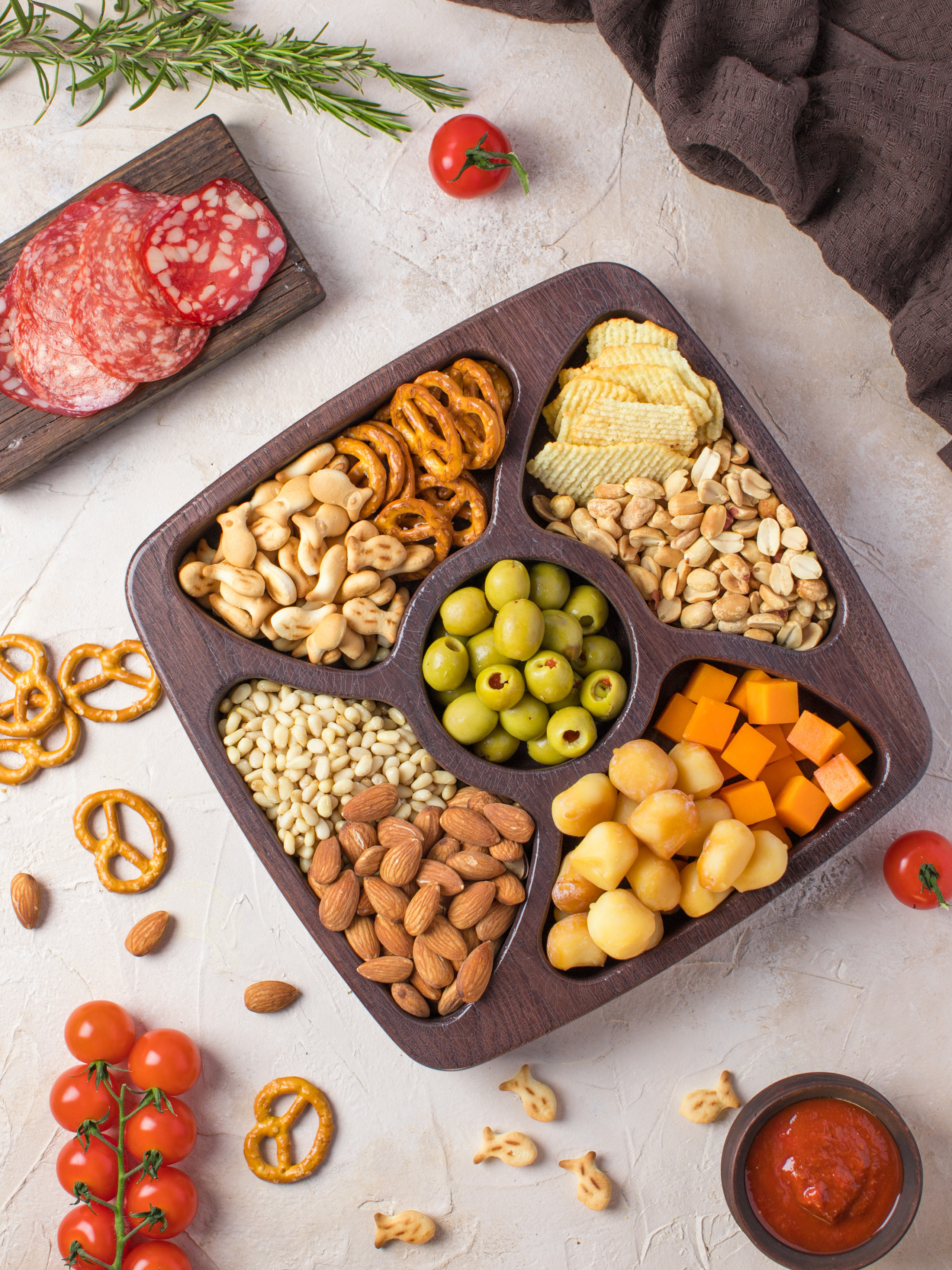 Деревянные менажницы и столики. Фуд фотограф. Съемка еды в Москве