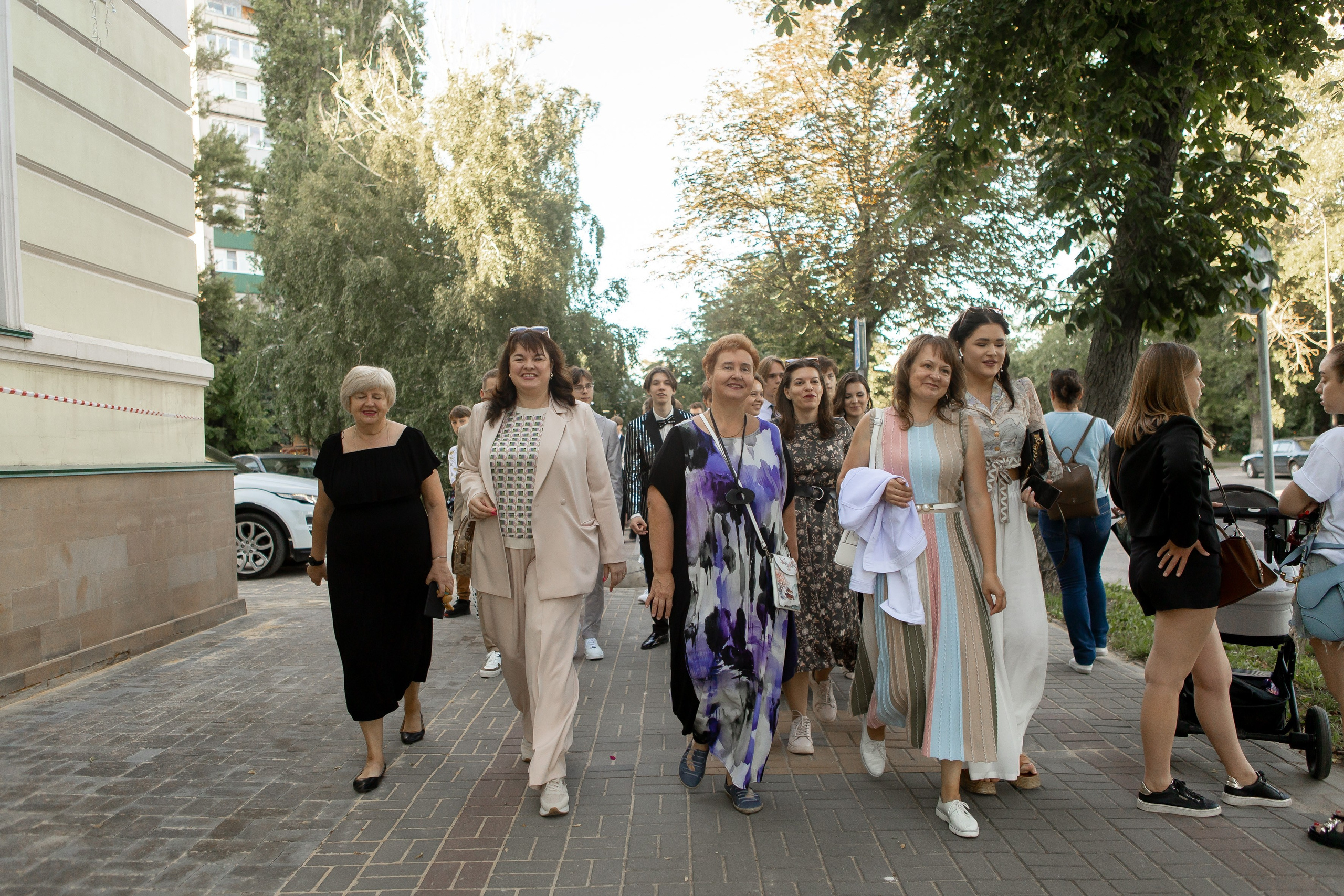 Выпускной Гимназия 12 2024 г. Свадебный и портретный Фотограф в Липецке Дмитрий Котюков