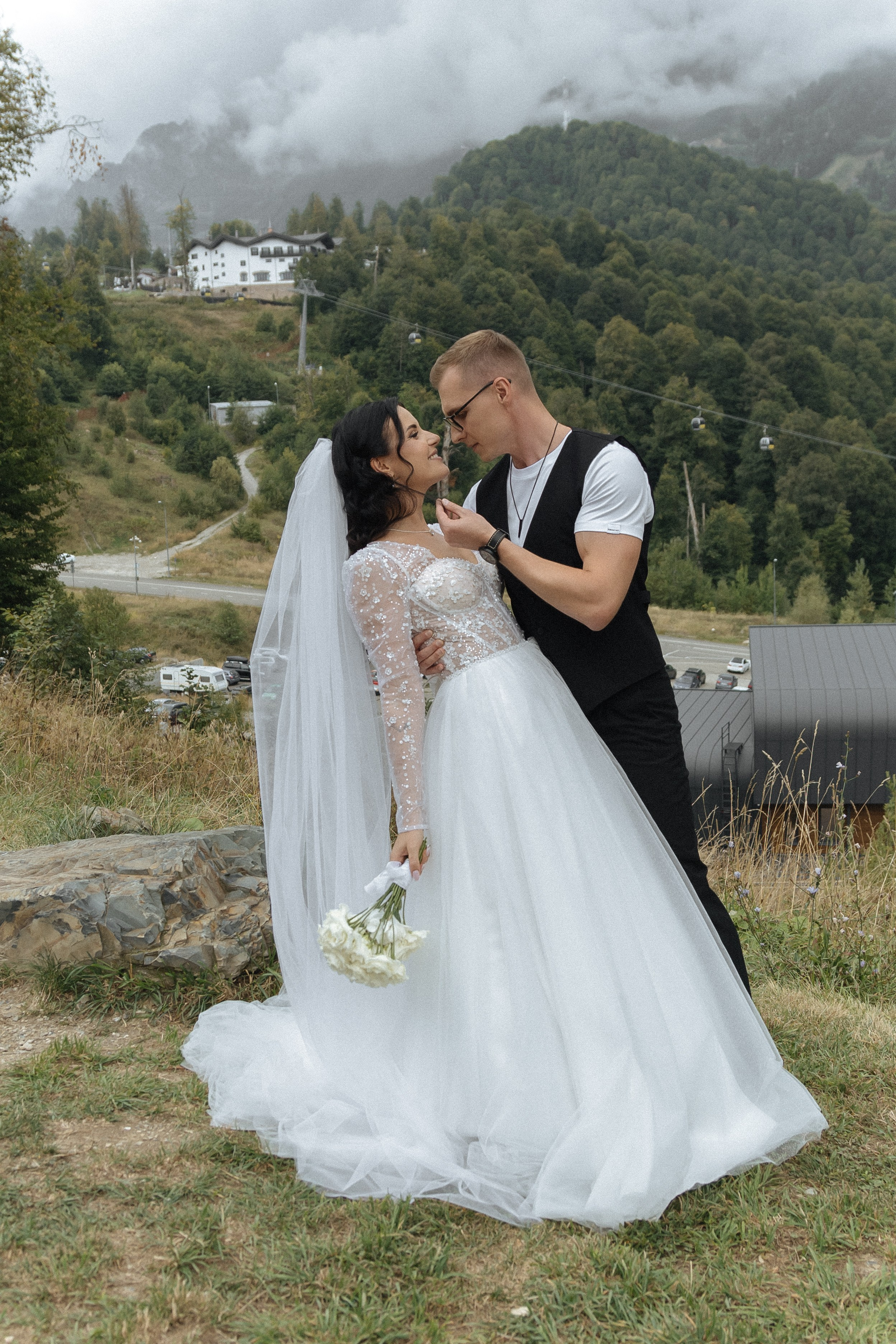 Свадебная Фотосессия в горах Сочи Красной поляны. Фотограф Сочи Адлер Сириус Красная поляна Олеся Минив