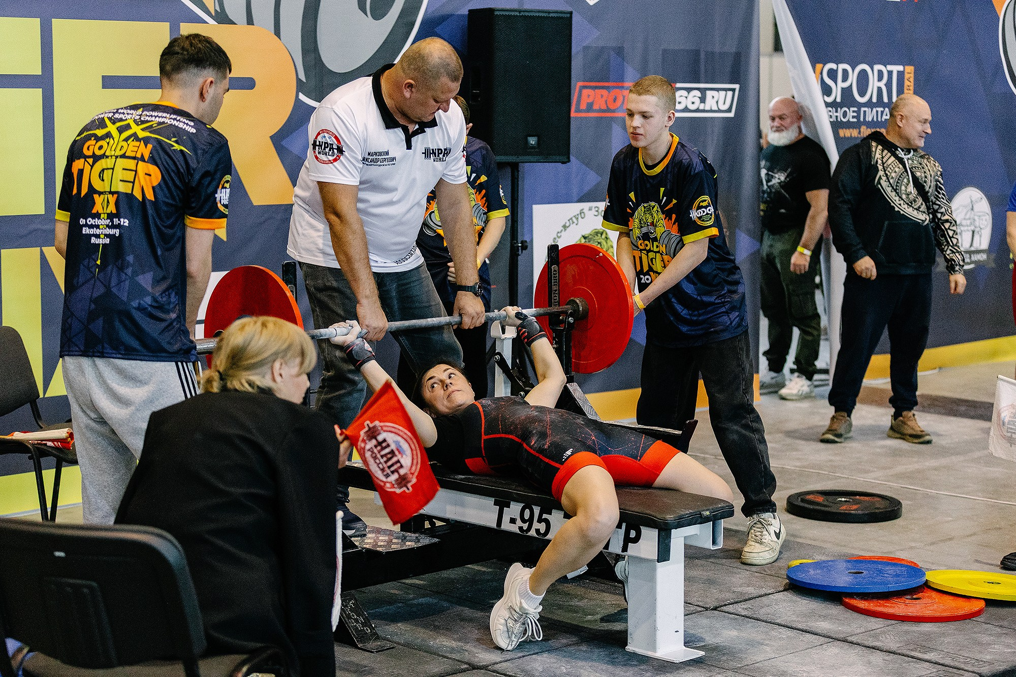 GOLDEN TIGER — XIX. Семейный и репортажный фотограф Наташа Давыдова