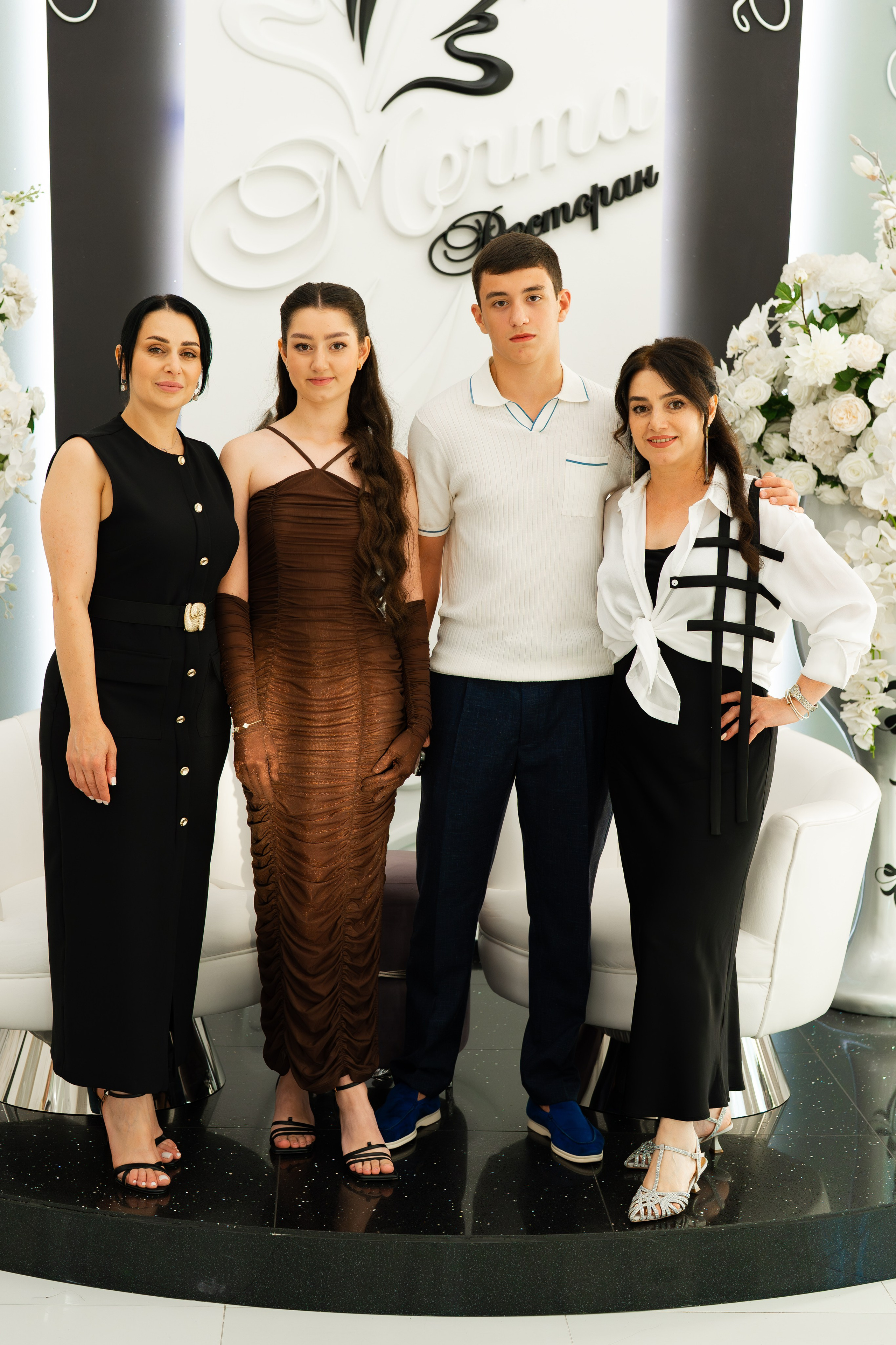 Школьный бал. Фотограф видеограф Геннадий Янбаев в Сочи, Краснодаре