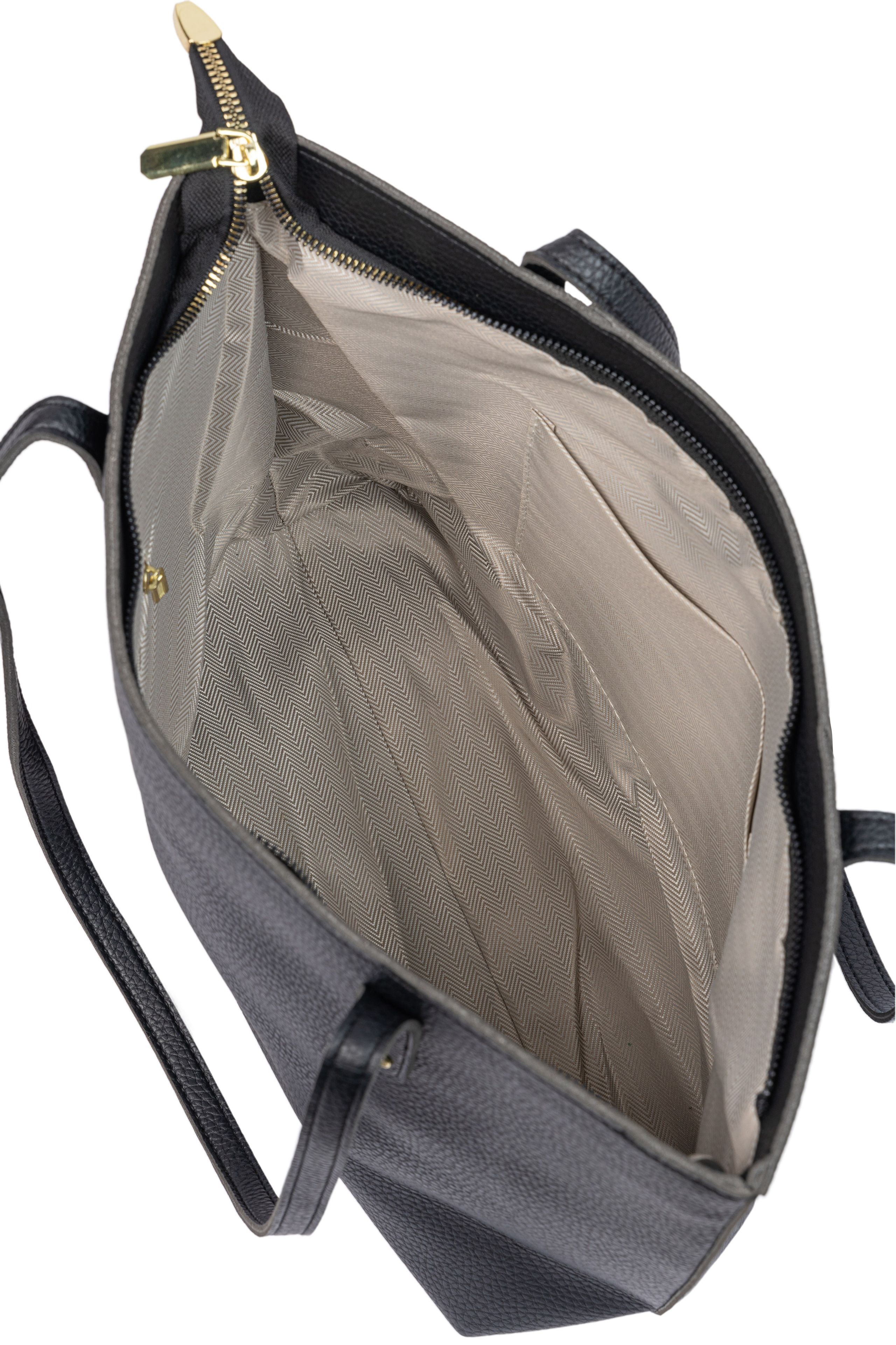 Съёмка сумок для бренда DAFFO