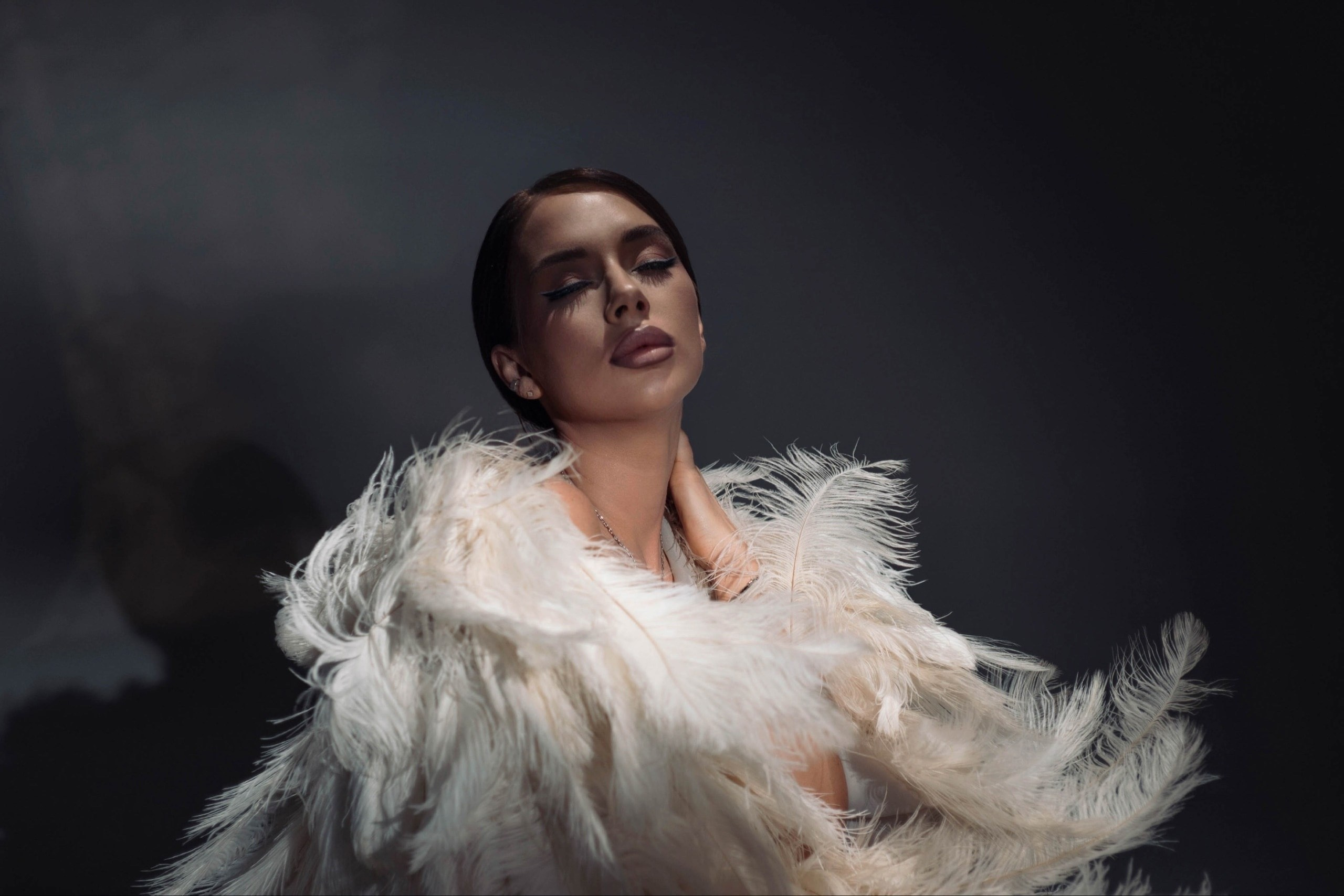 Перья. Таня Kosyy, свадебный и портретный фотограф в Москве