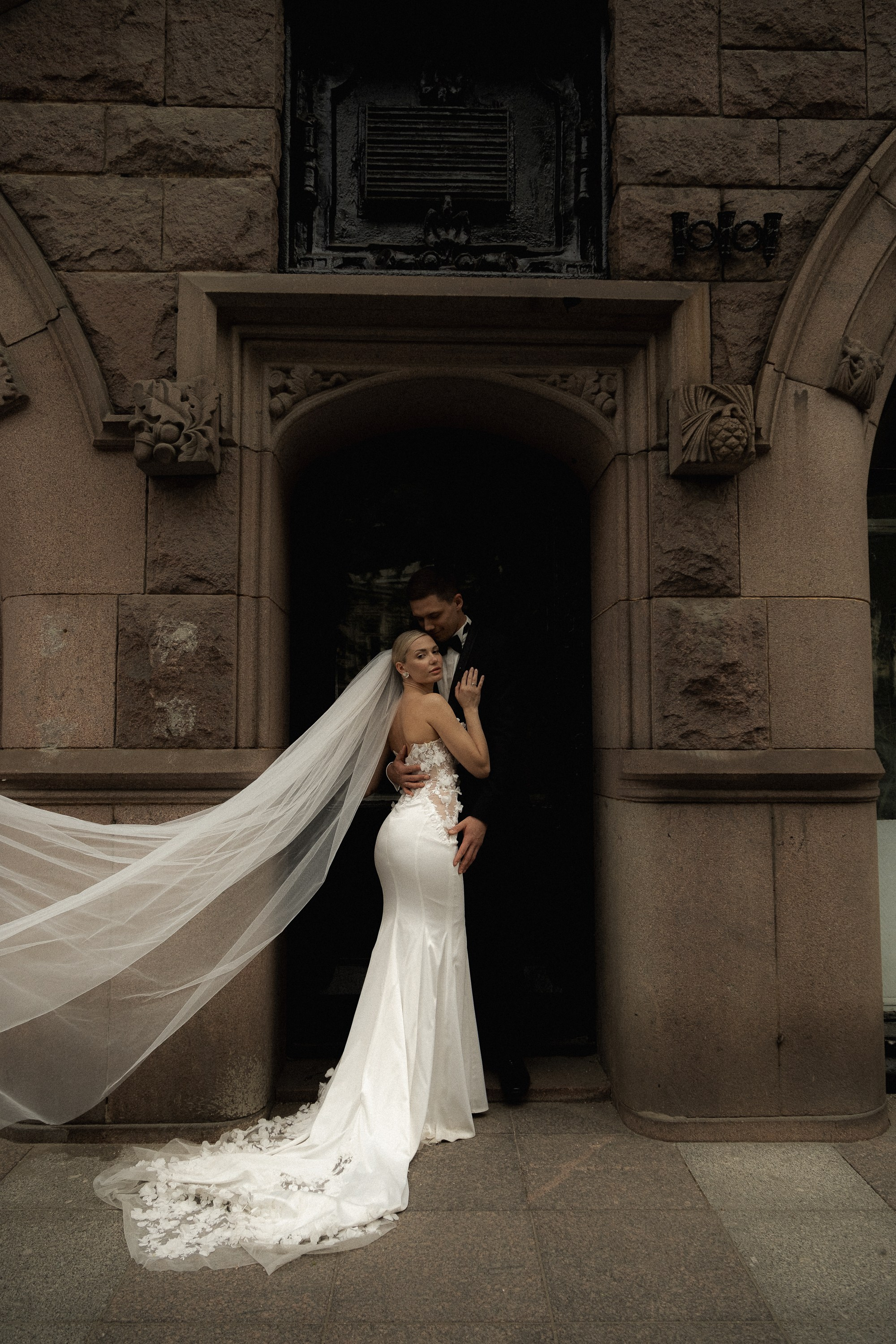 Love is all Around. Сентиментальная свадебная фотография