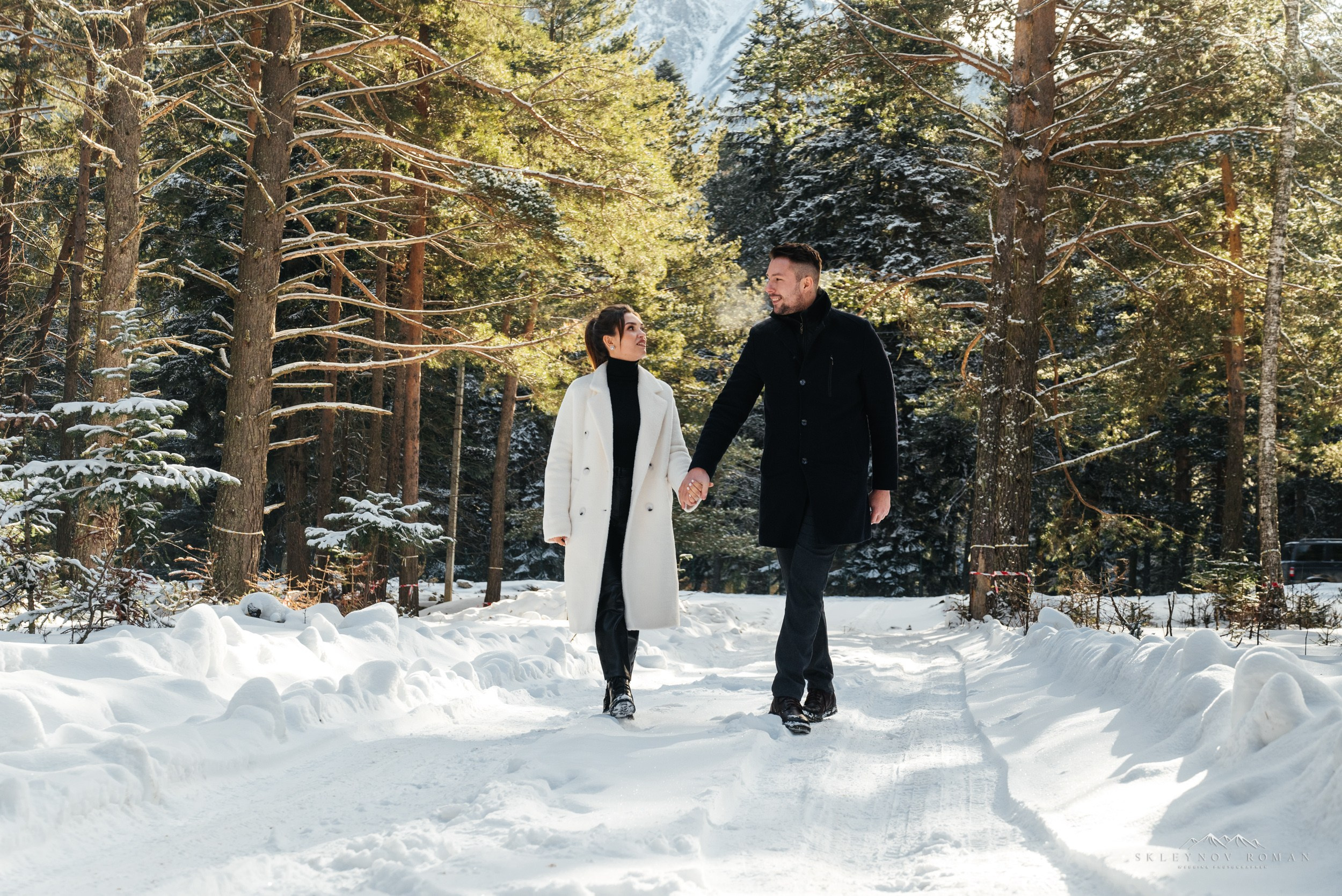 Прогулка Дарьи и Артема в горах Архыза. Свадебный и travel фотограф в Волгограде, Сочи, Домбае, Европе