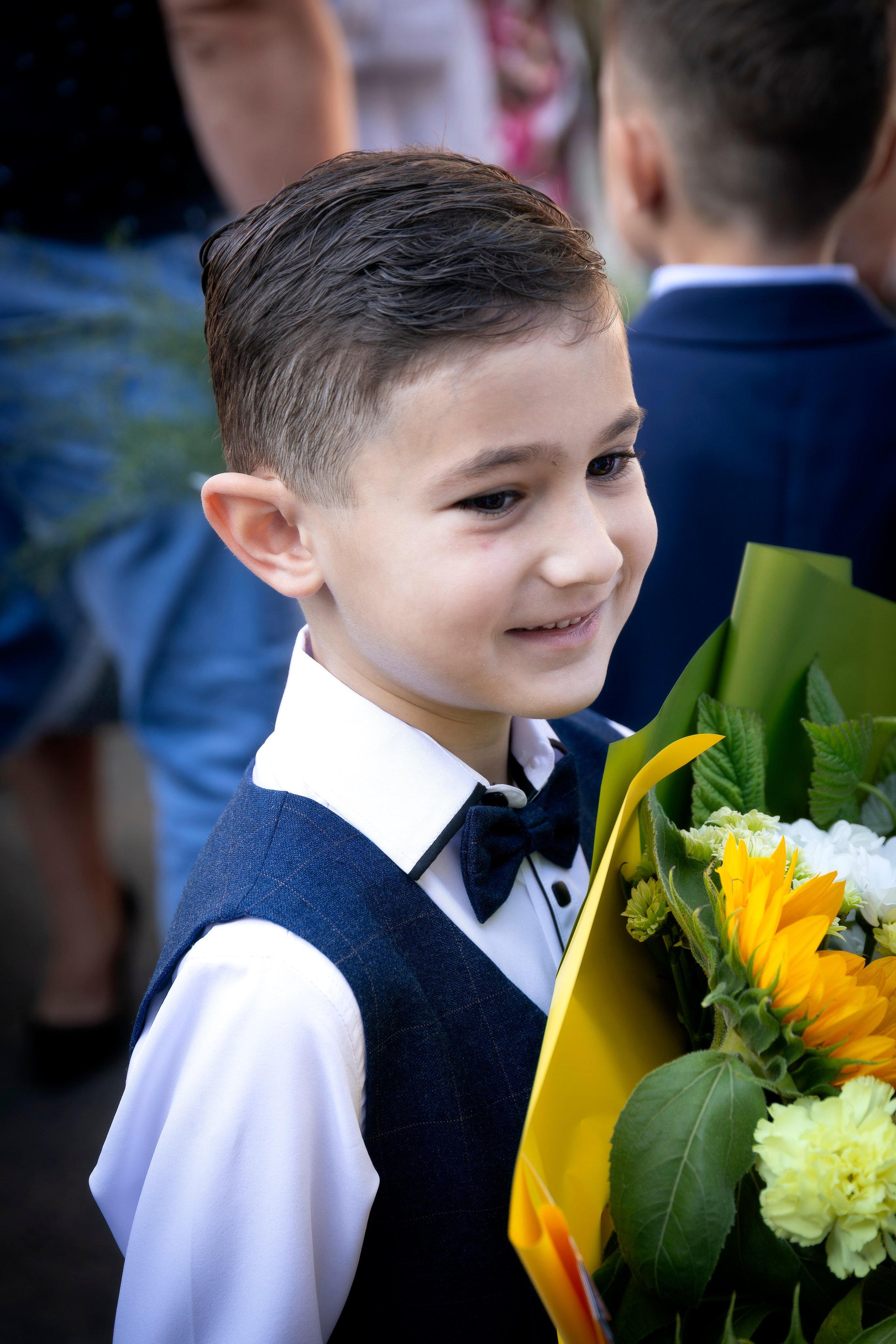 1 Сентября. Школа № 135. Лев Постнов.Фотограф. Нижний Новгород