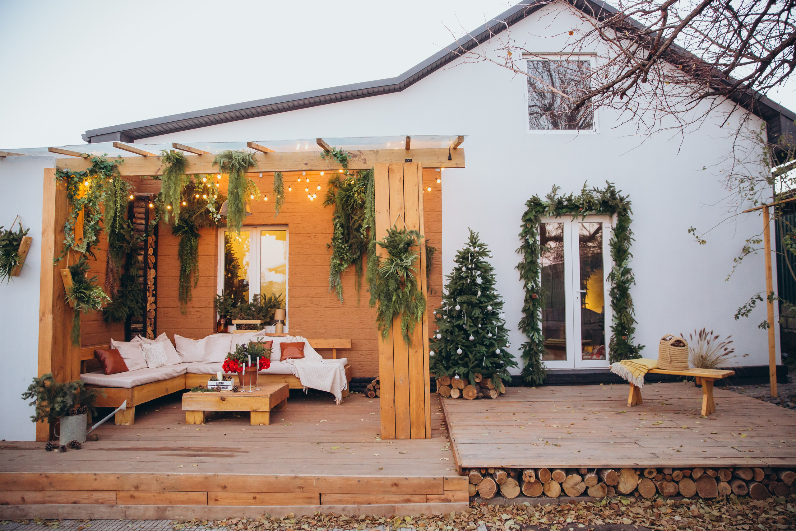 Уличная локация «ТЕРАССА». Фотостудия в Мариуполе «Берлога»