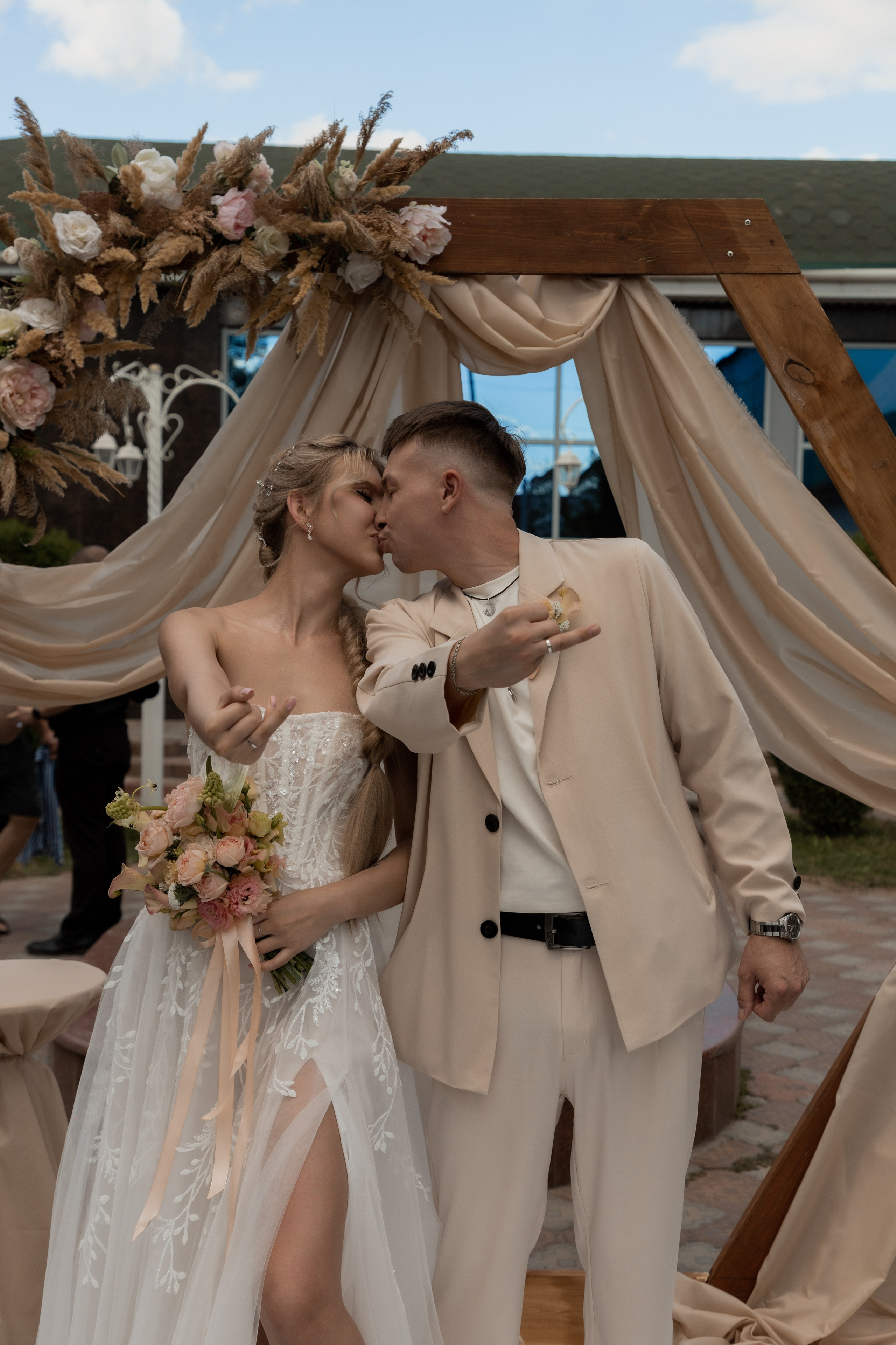 Роман и Александра (банкет). Свадебный фотограф Ангелина Сунгатулина | Саратов | Балаково | Вольск