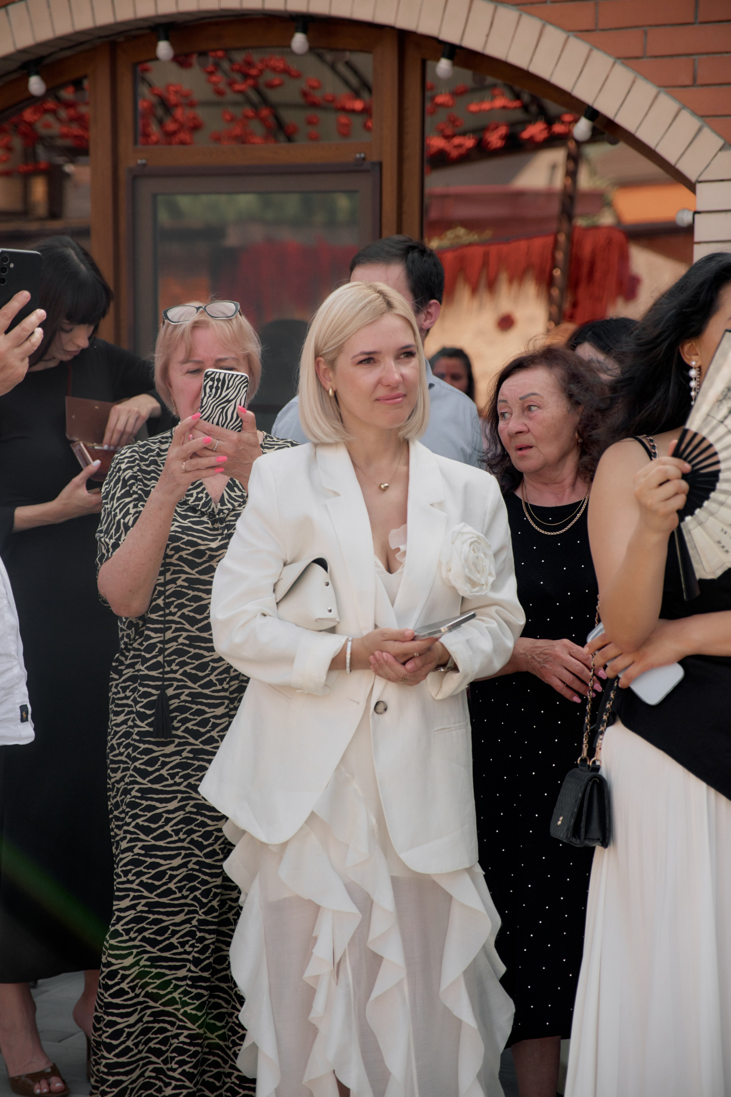 Мега и Зарема. Фотограф ALINA DZHIDZALOVA