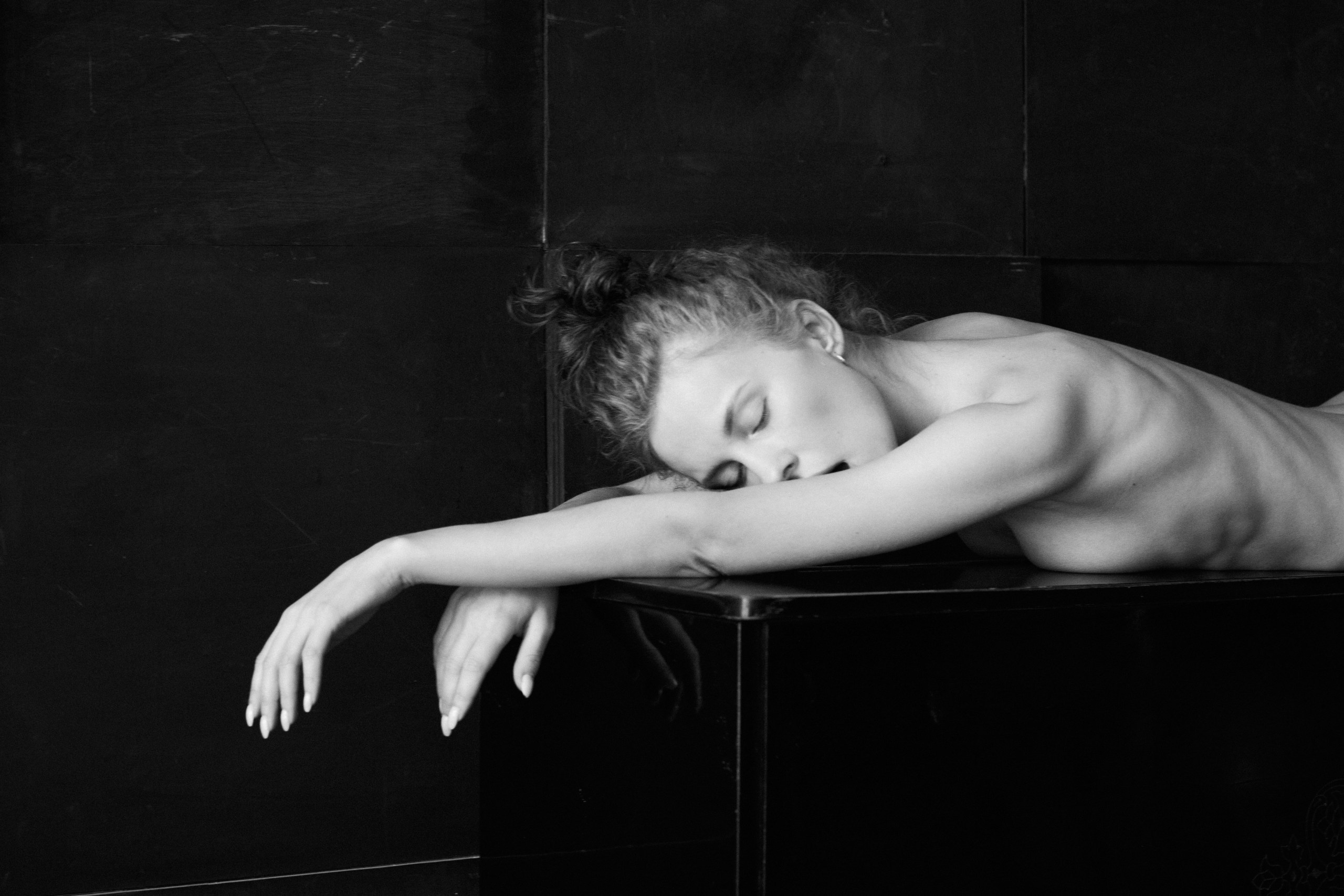 Быть женщиной. Арт-ню фотограф, Фотохудожник в Москве Анна Форс