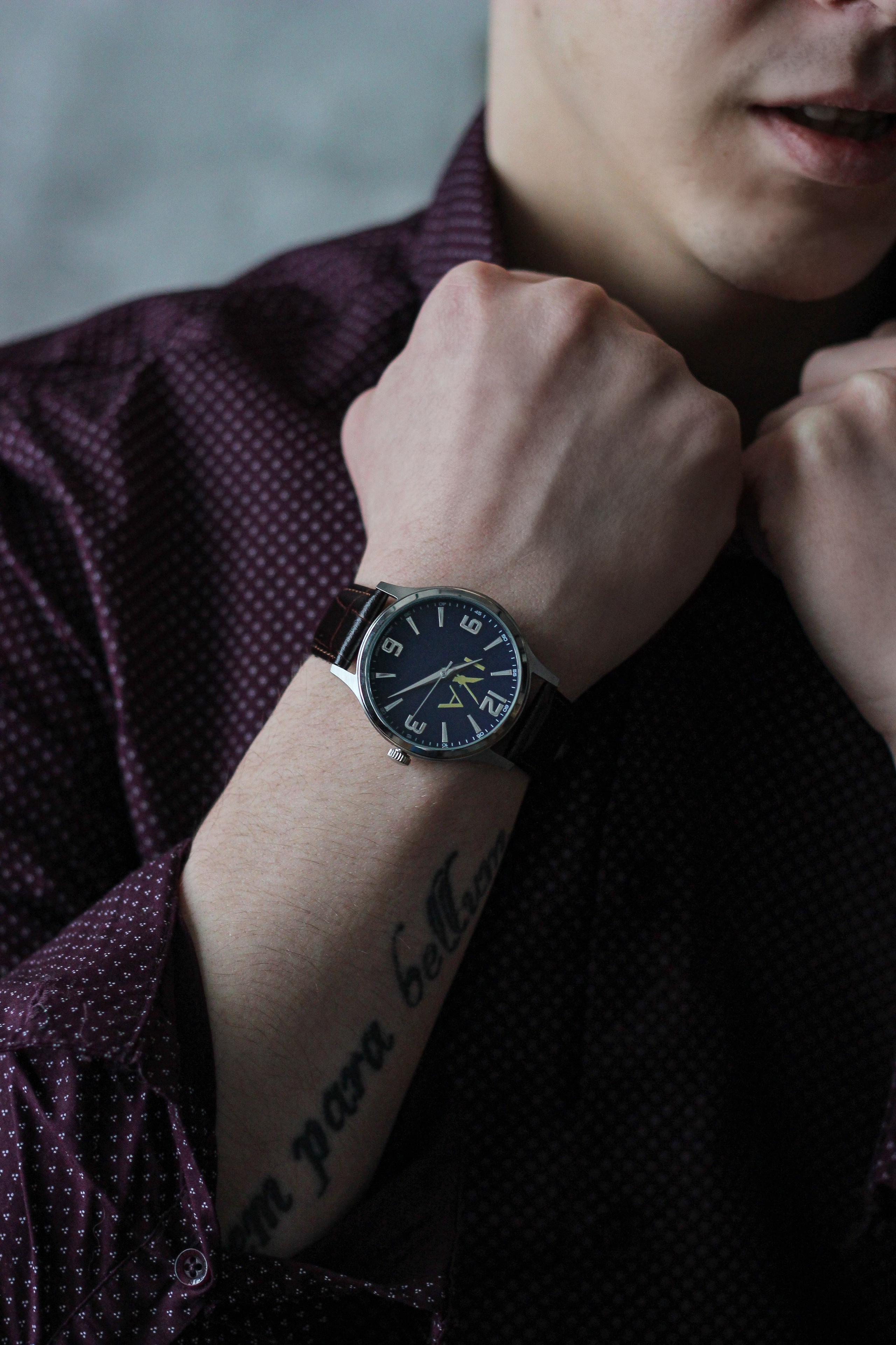 Часы IVA. Главная