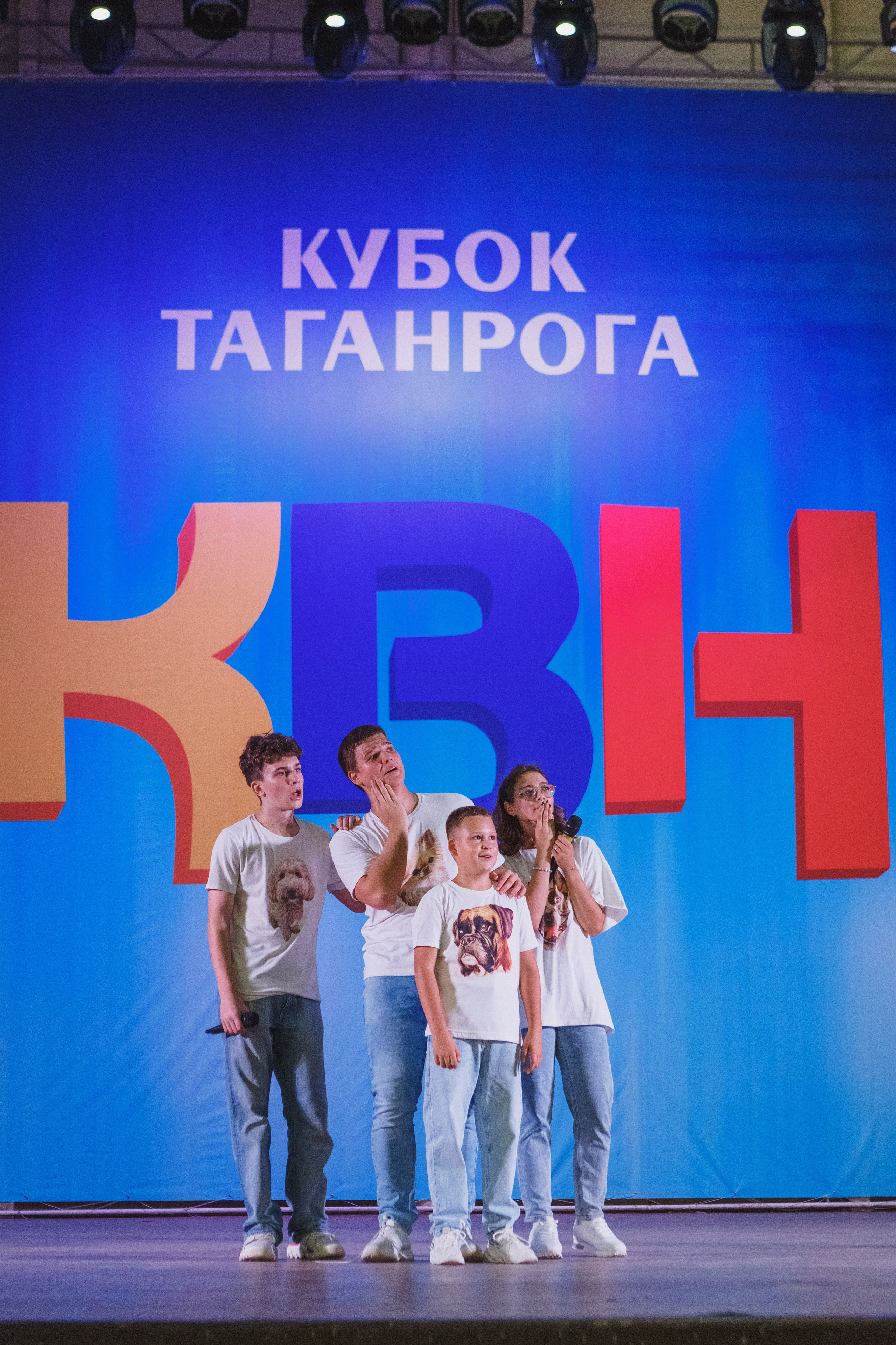 Шутки с уголка: Весёлый день с КВН в Парке Горького Таганрога. Свадебный и семейный фотограф в Таганроге Бакарюк Антон