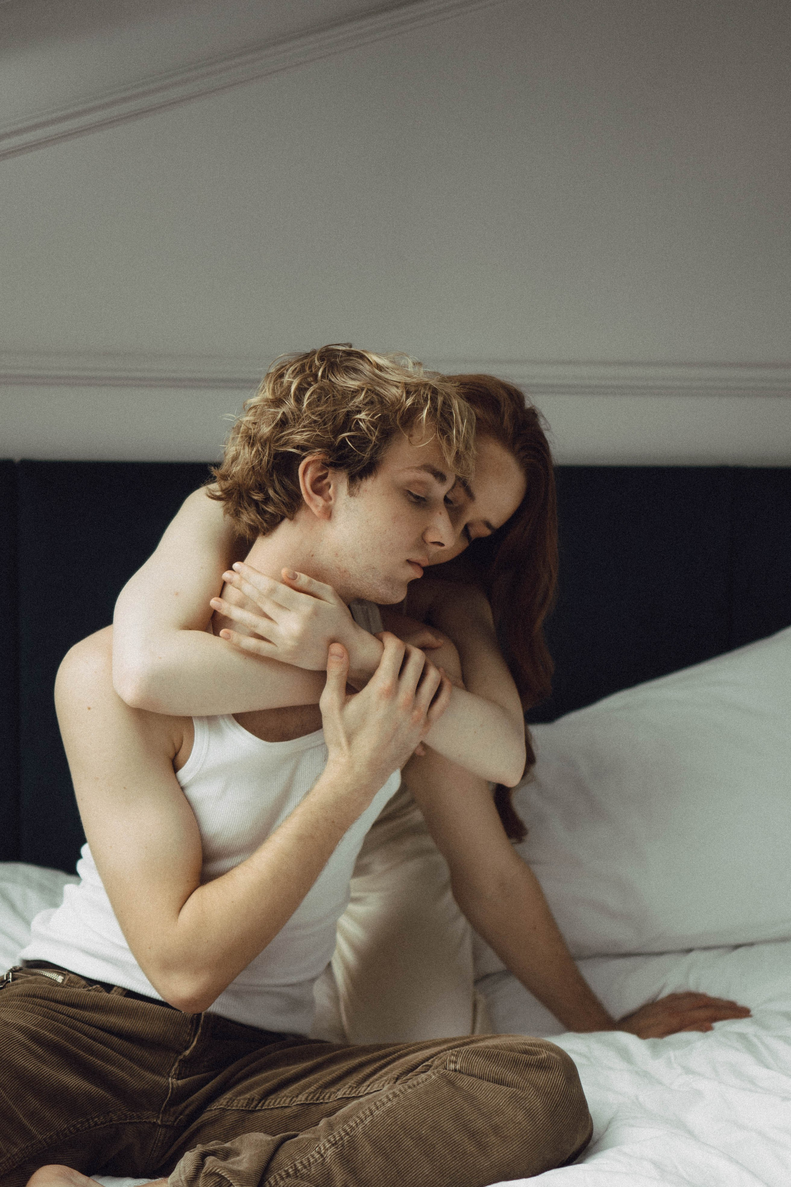 СВАДЕБНАЯ СЬЕМКА В ОТЕЛЕ. СБОРЫ ЖЕНИХА И НЕВЕСТЫ И ТАКЖЕ ТОР И ПОДГОТОВКА К ПРОГУЛКЕ. Профессиональный фотограф, Санкт-Петербург — Виктория Богомолова