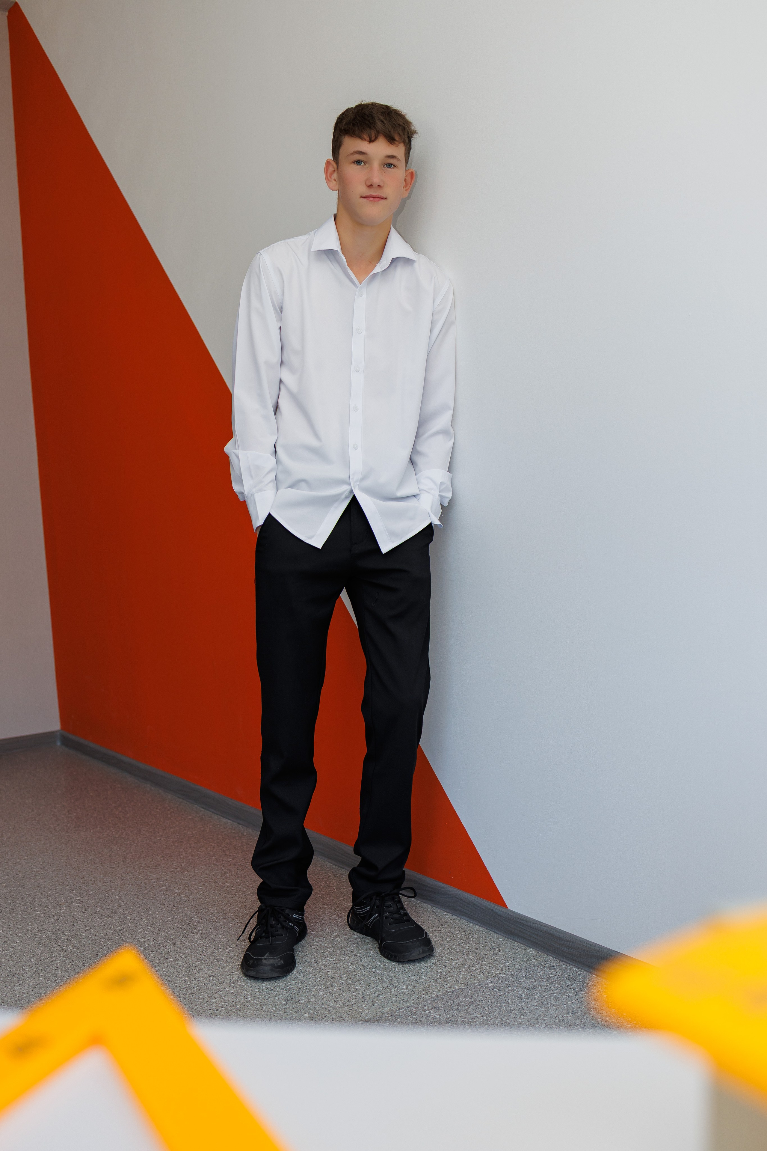 Позы для школьной фотосессии. Фотограф Медногорск Кувандык Оксана Шерехода свадебные, семейные, индивидуальные, школьные фотосессии. Печать фотоальбомов