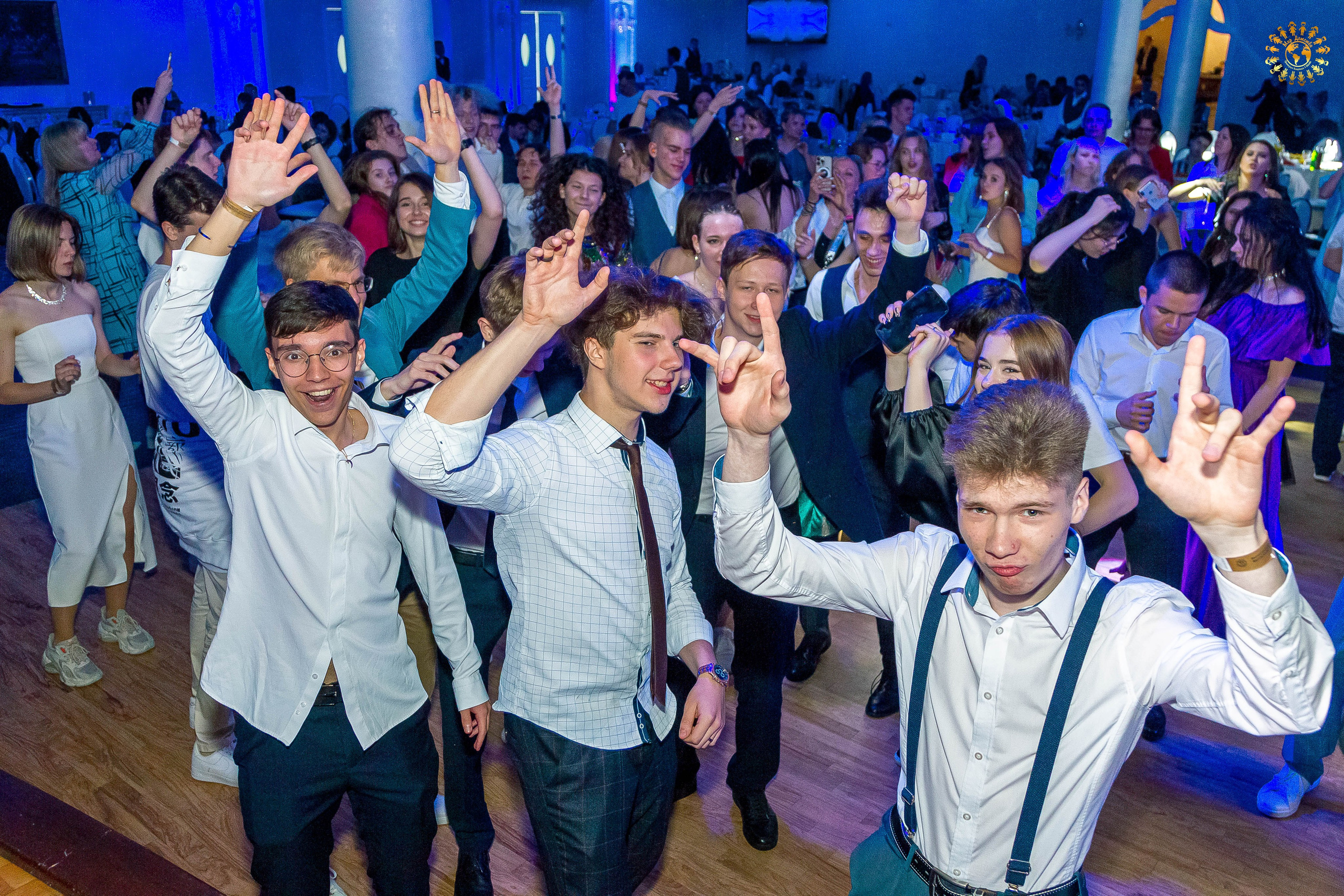 Выпускной 2023 (11-е классы) Triumph City Hall Москва. Репортажная съемка в Москве и области. Анималистика