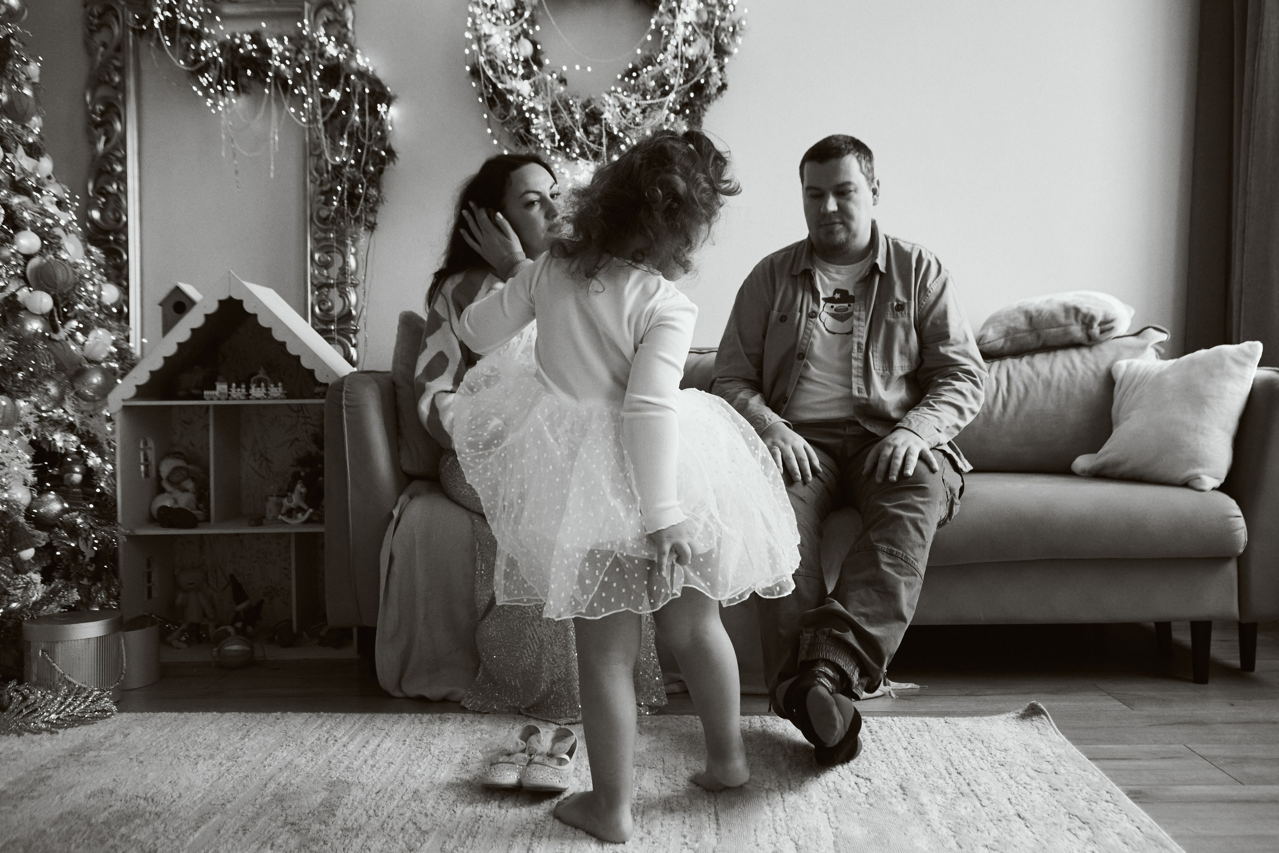 семейная фотосессия, фотограф Москва, фотограф в Москве, фотосессия с детьми, новогодняя фотосессия, фотосессия с дочкой, семейная фотосессия в студии, фотосессия на день рожденья, семейный фотограф, фотосессия в подарок, часовая фотосессия, идеи для семейной фотосессии, позы для семейной фотосессии, фотосессия для папы и дочки, образ для семейной фотосессии, стилизация семейной фотосессии, семейная фотосессия в студии, фотосессия в студии с детьми