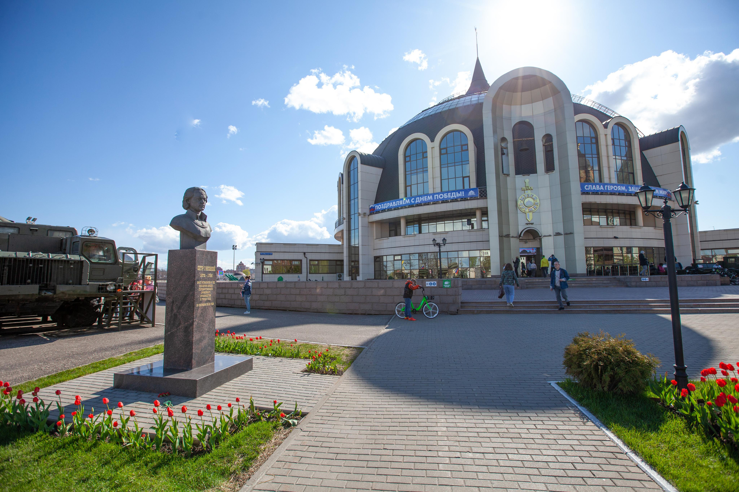 Музей оружия, набережная Упы, памятник Тульскому Левше. Фотограф в Туле Крупский АнДРей. Фотостудия «КАДР71» в Туле