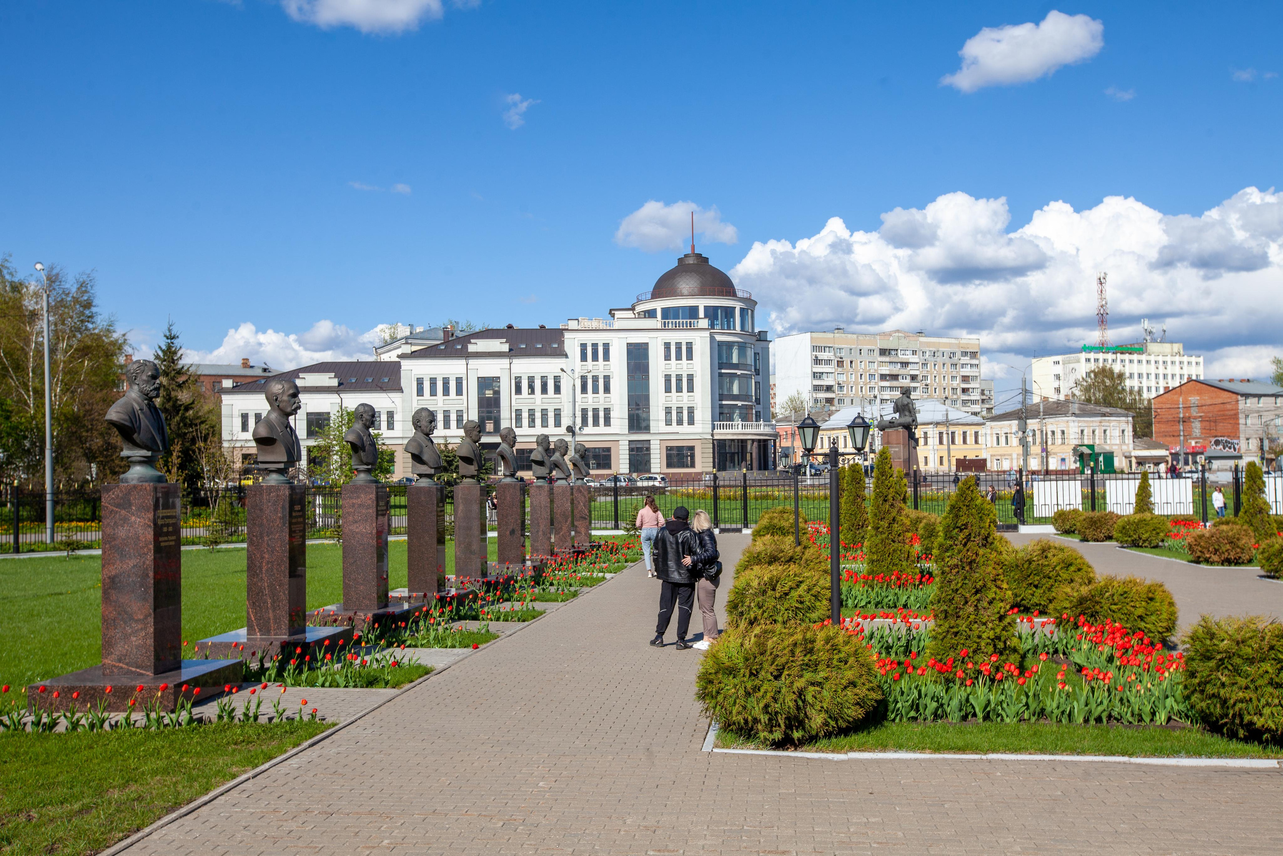 Музей оружия, набережная Упы, памятник Тульскому Левше. Фотограф в Туле Крупский АнДРей. Фотостудия «КАДР71» в Туле