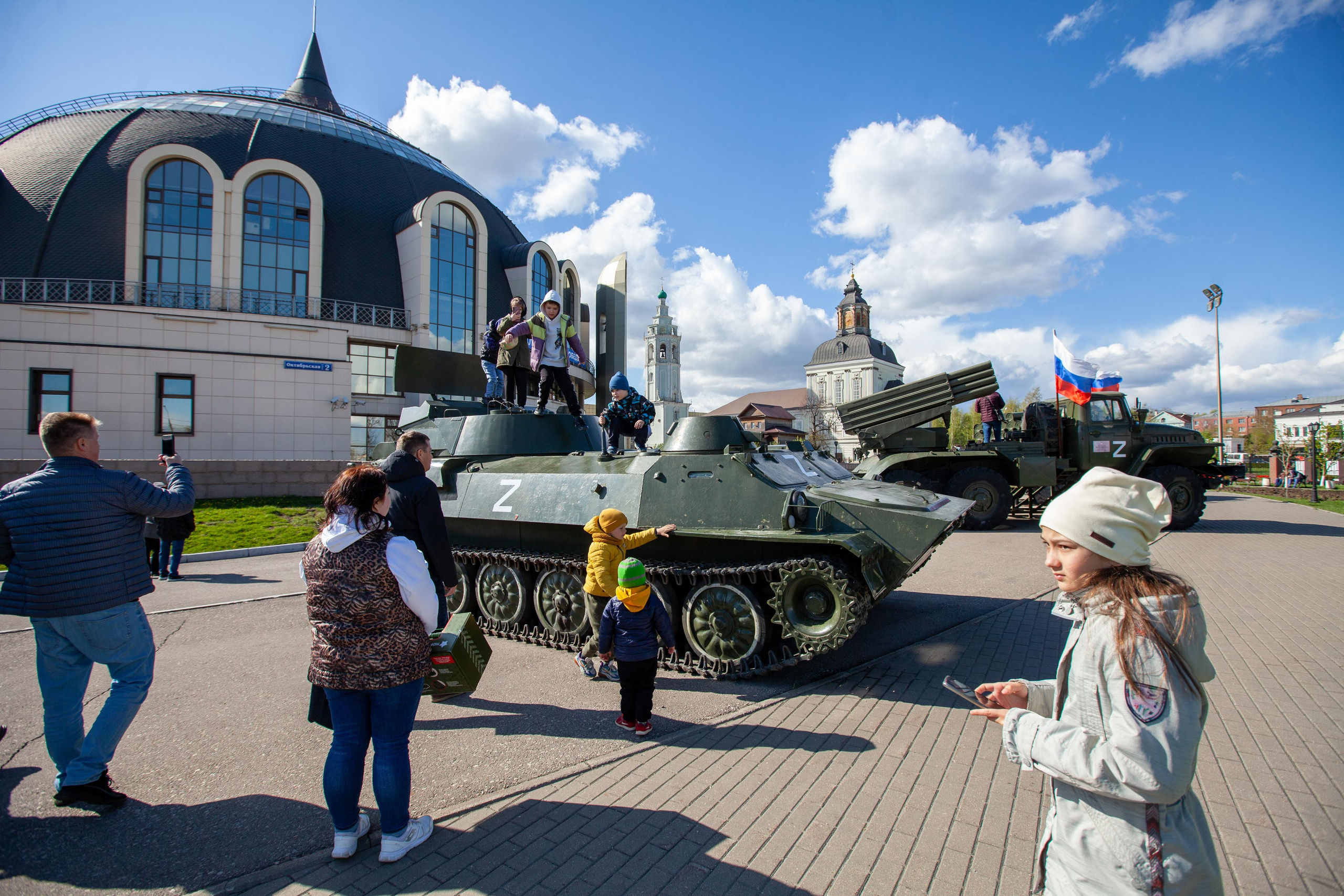 Музей оружия, набережная Упы, памятник Тульскому Левше. Фотограф в Туле Крупский АнДРей. Фотостудия «КАДР71» в Туле