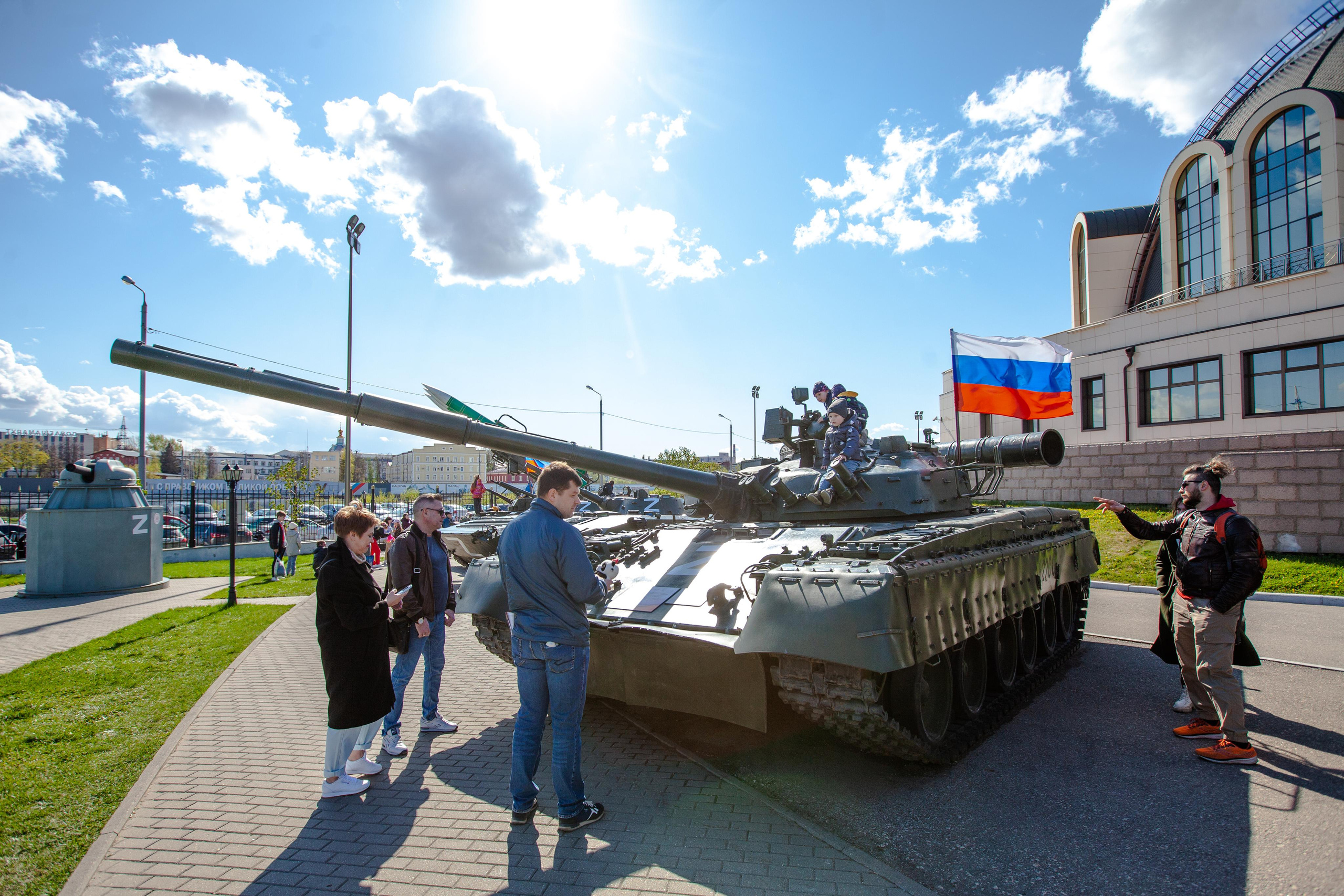 Музей оружия, набережная Упы, памятник Тульскому Левше. Фотограф в Туле Крупский АнДРей. Фотостудия «КАДР71» в Туле