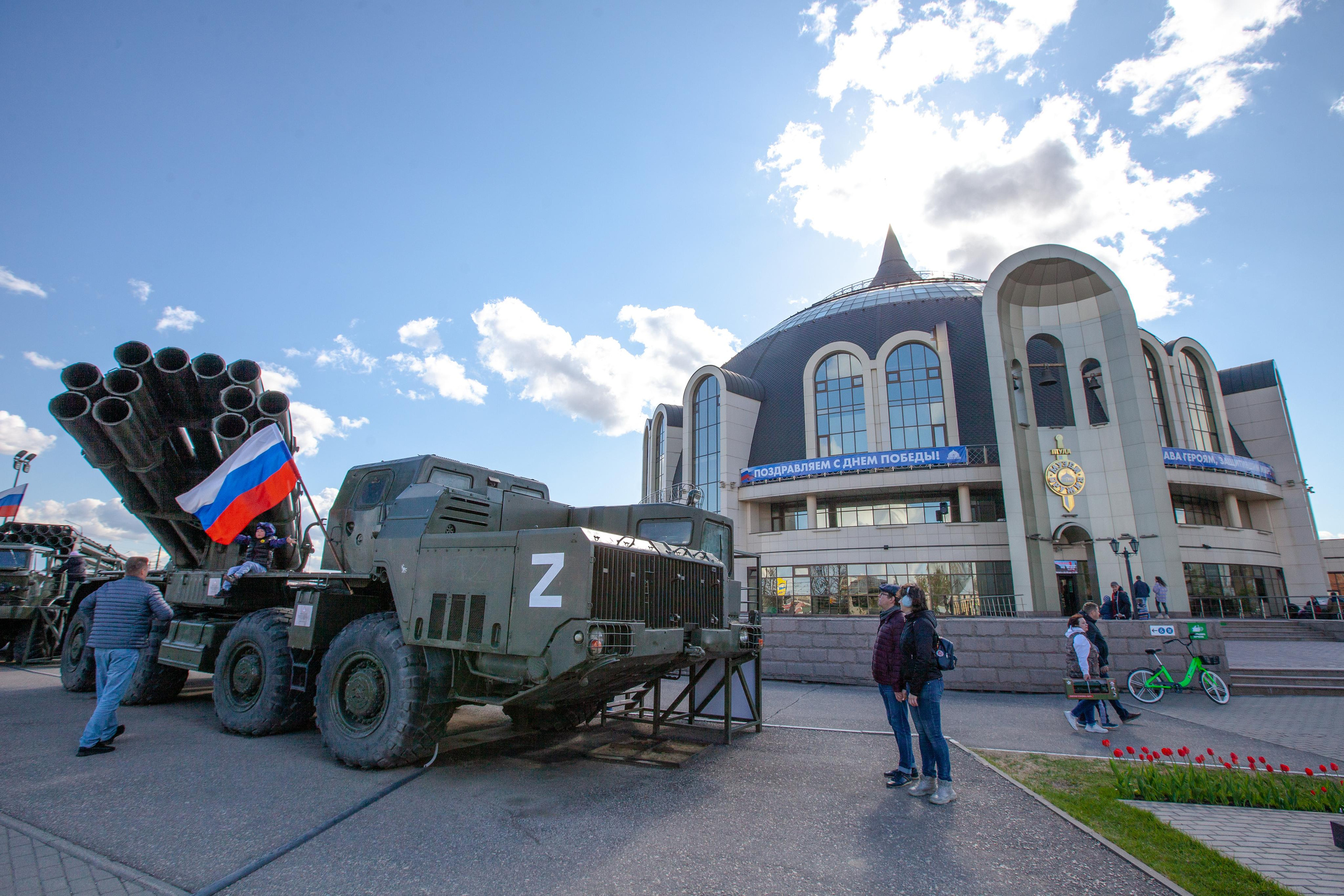 Музей оружия, набережная Упы, памятник Тульскому Левше. Фотограф в Туле Крупский АнДРей. Фотостудия «КАДР71» в Туле