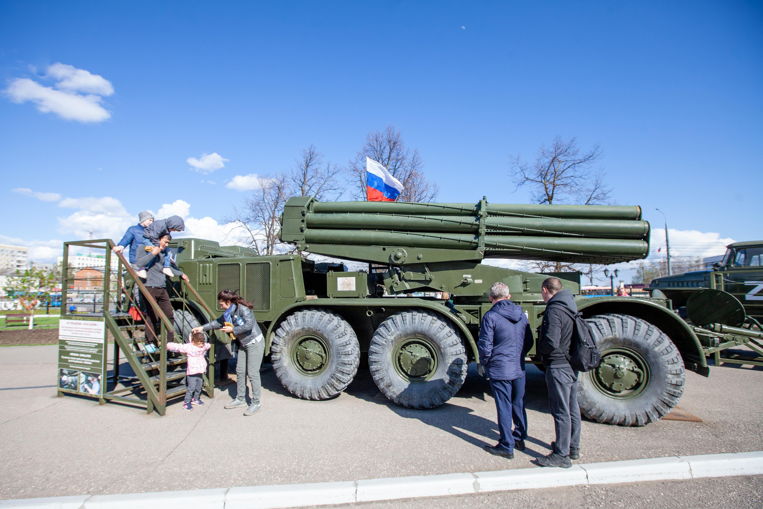 Музей оружия, набережная Упы, памятник Тульскому Левше. Фотограф в Туле Крупский АнДРей. Фотостудия «КАДР71» в Туле