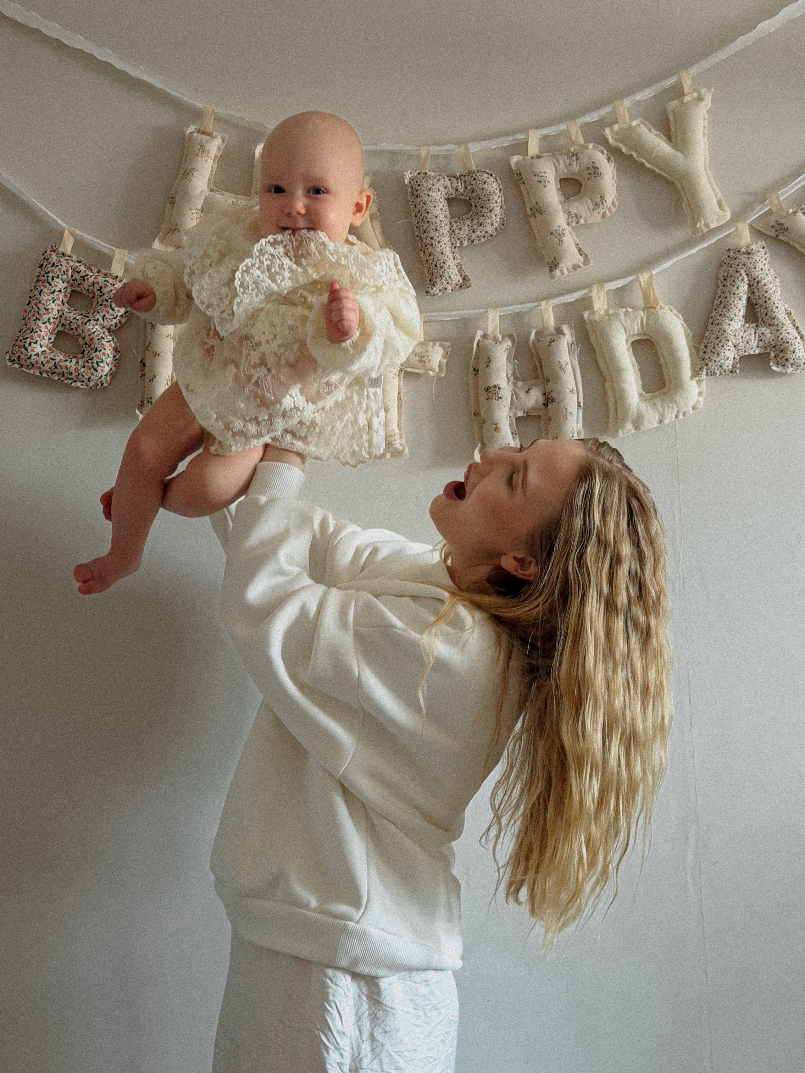 Евсевии 1 годик. Свадебный и семейный фотограф в Санкт-Петербурге Светлана Лантратова