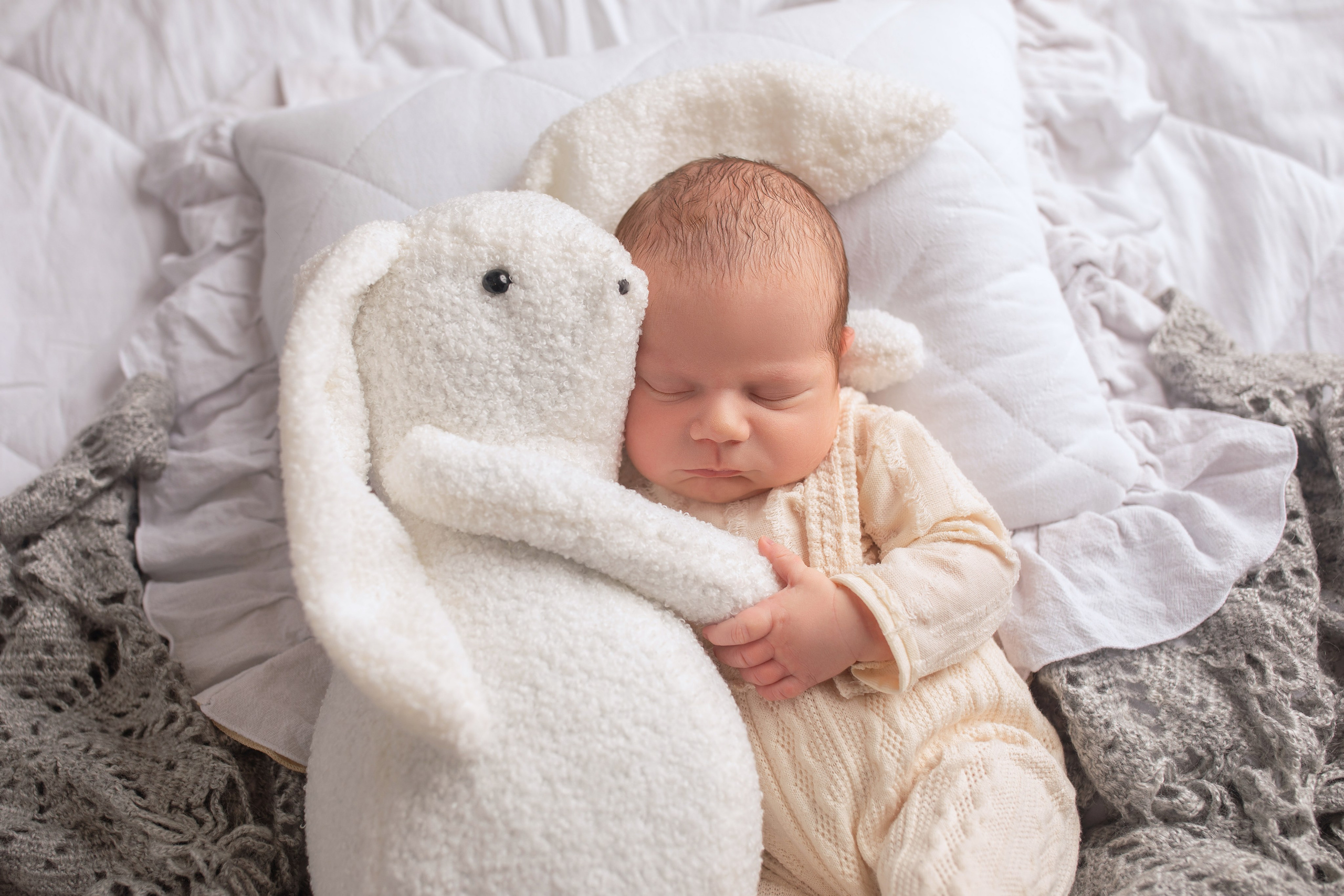 Мирон. Фотограф новорожденных и беременности в Хабаровске Варвара Титаева